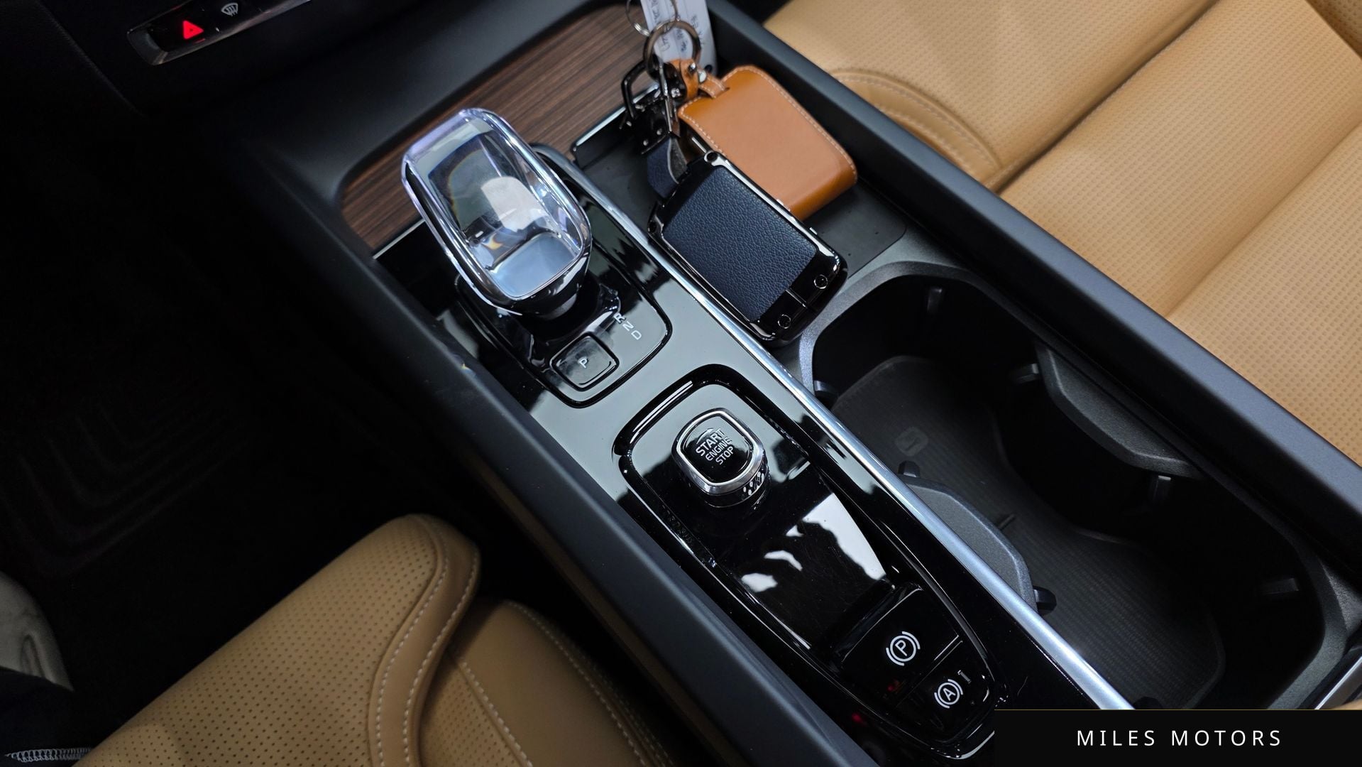Volvo XC60 2024 — миниатюра 12
