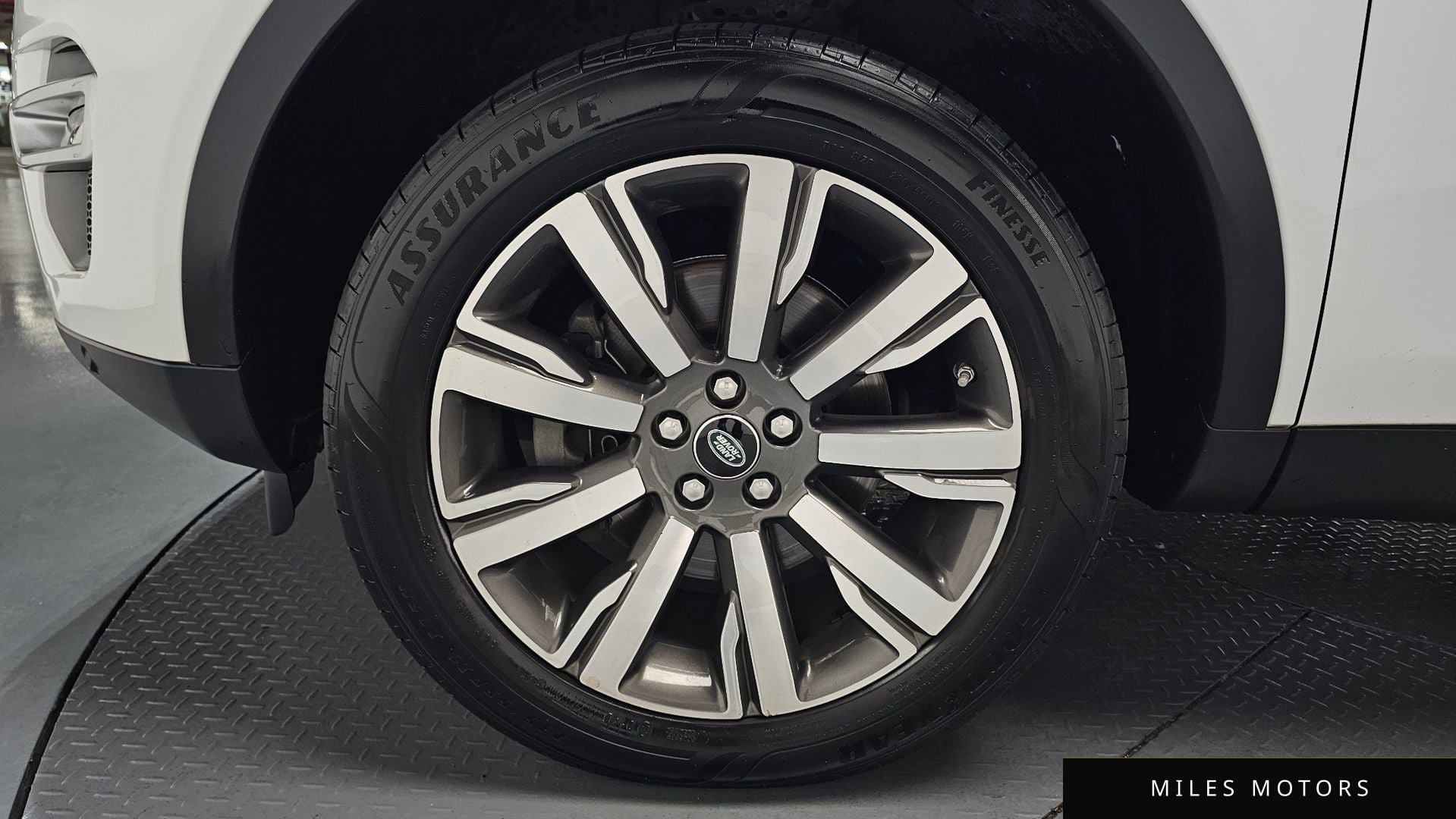 Land Rover Discovery Sport 2017 — миниатюра 5