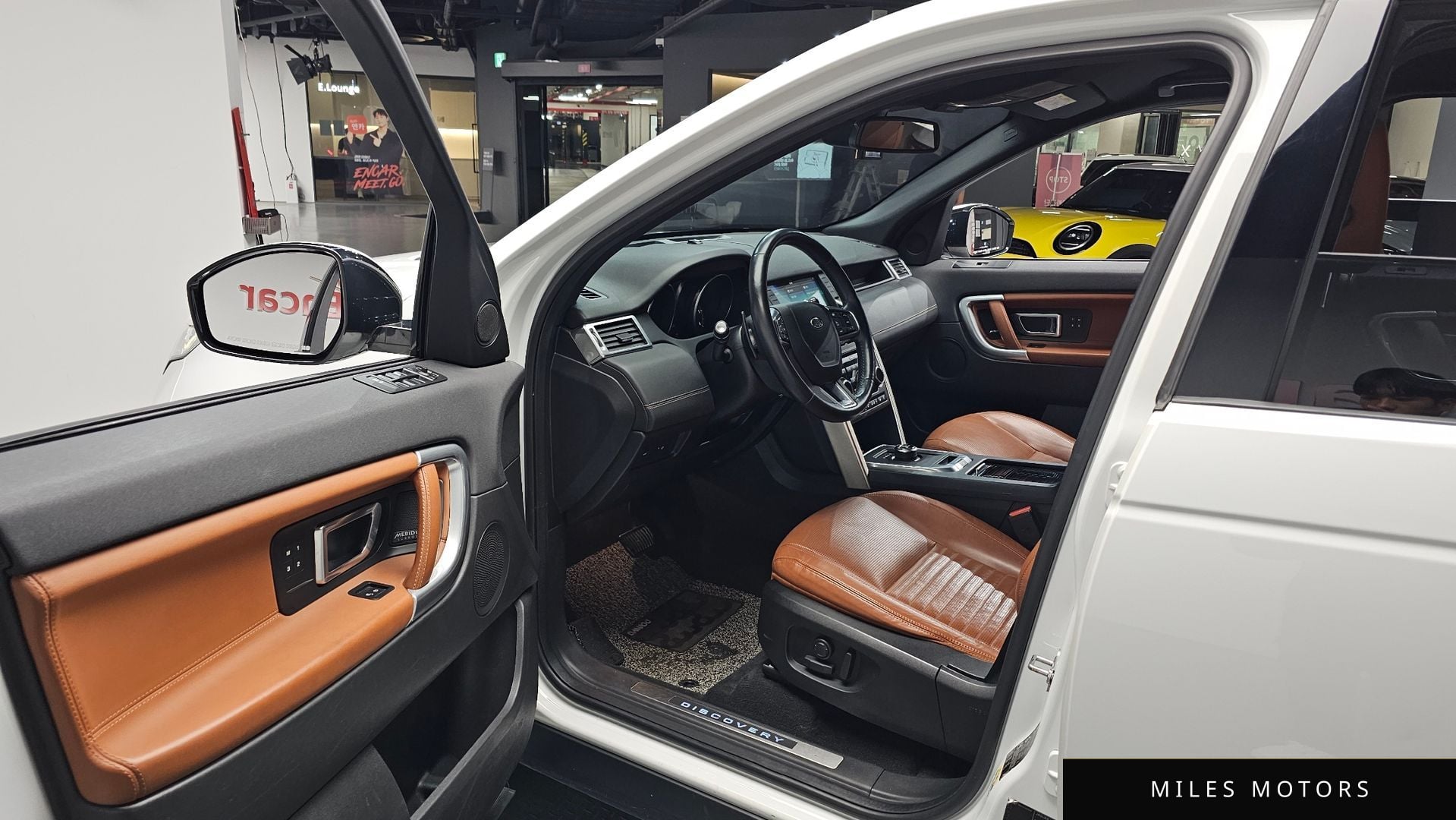 Land Rover Discovery Sport 2017 — миниатюра 10
