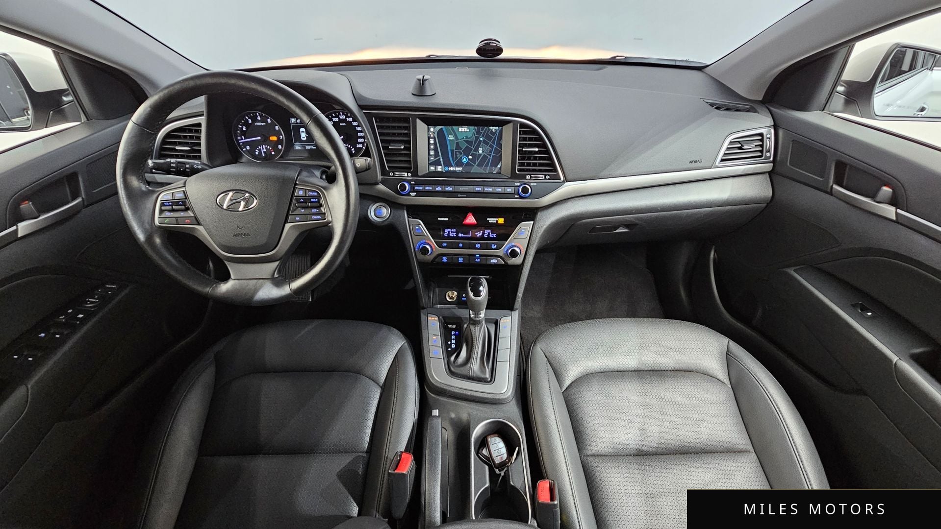Hyundai AVANTE 2017 — миниатюра 9