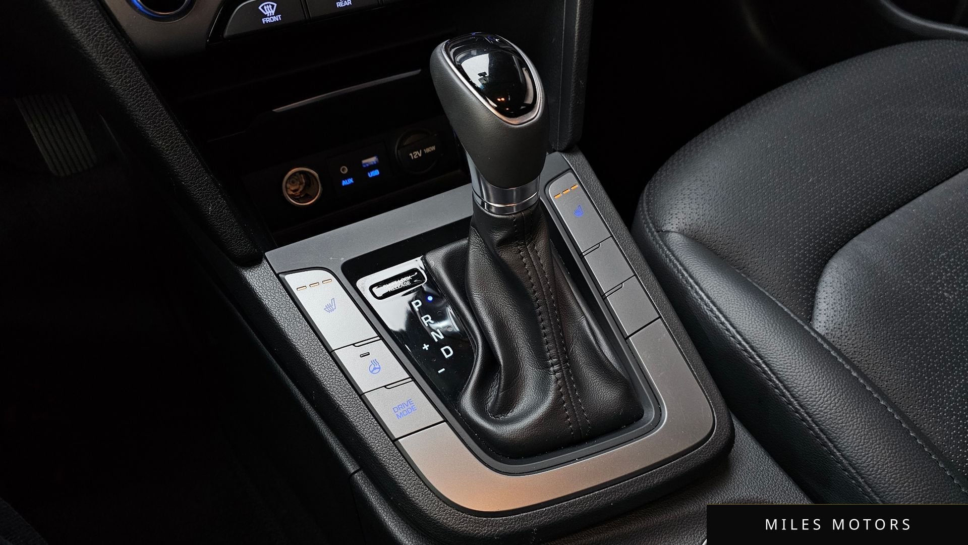 Hyundai AVANTE 2017 — миниатюра 11