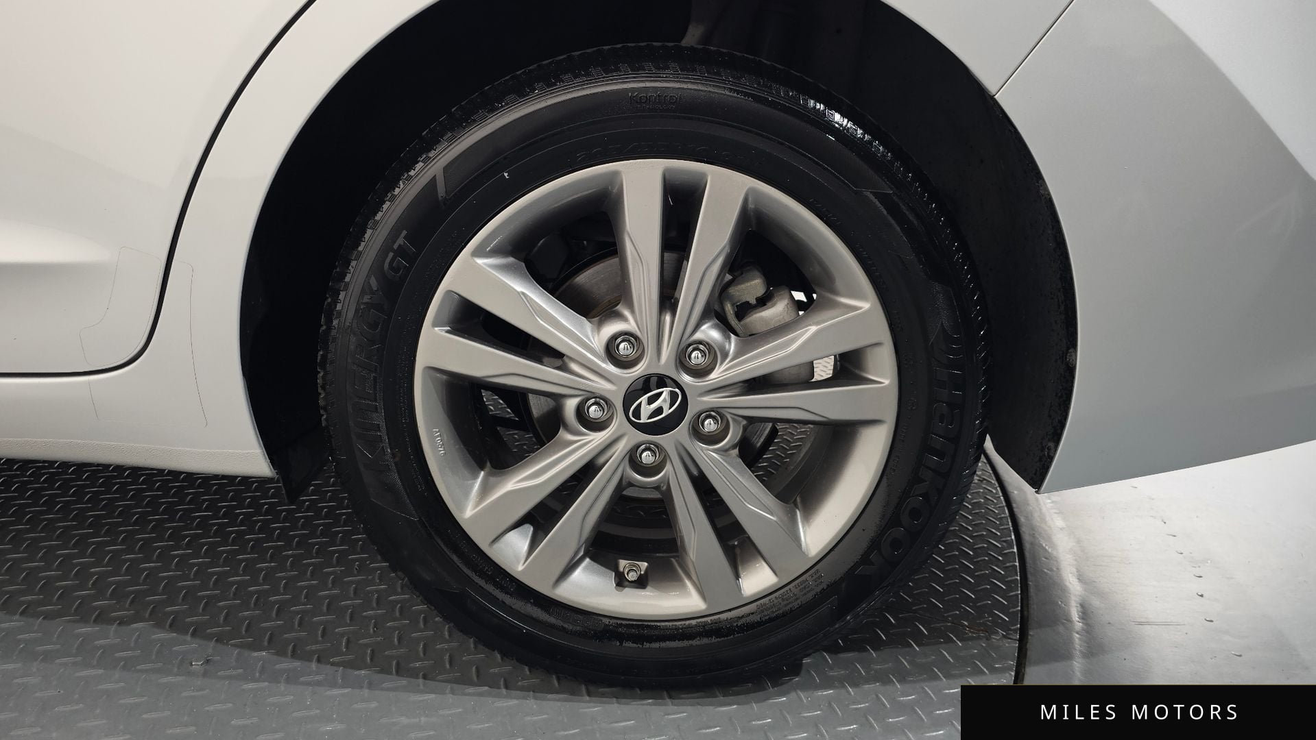 Hyundai AVANTE 2017 — миниатюра 6