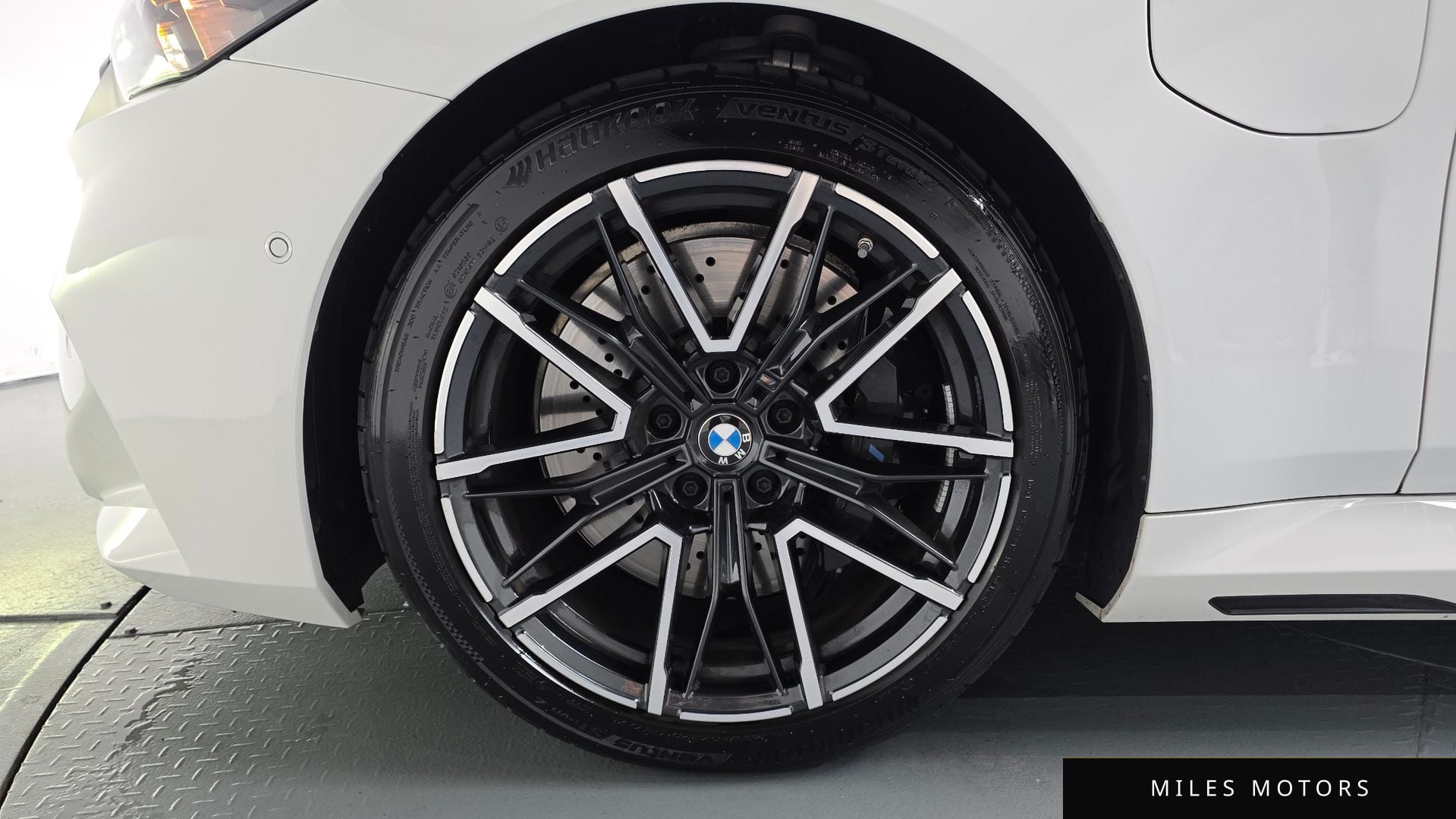 BMW M5 (G90) 2025 — миниатюра 4