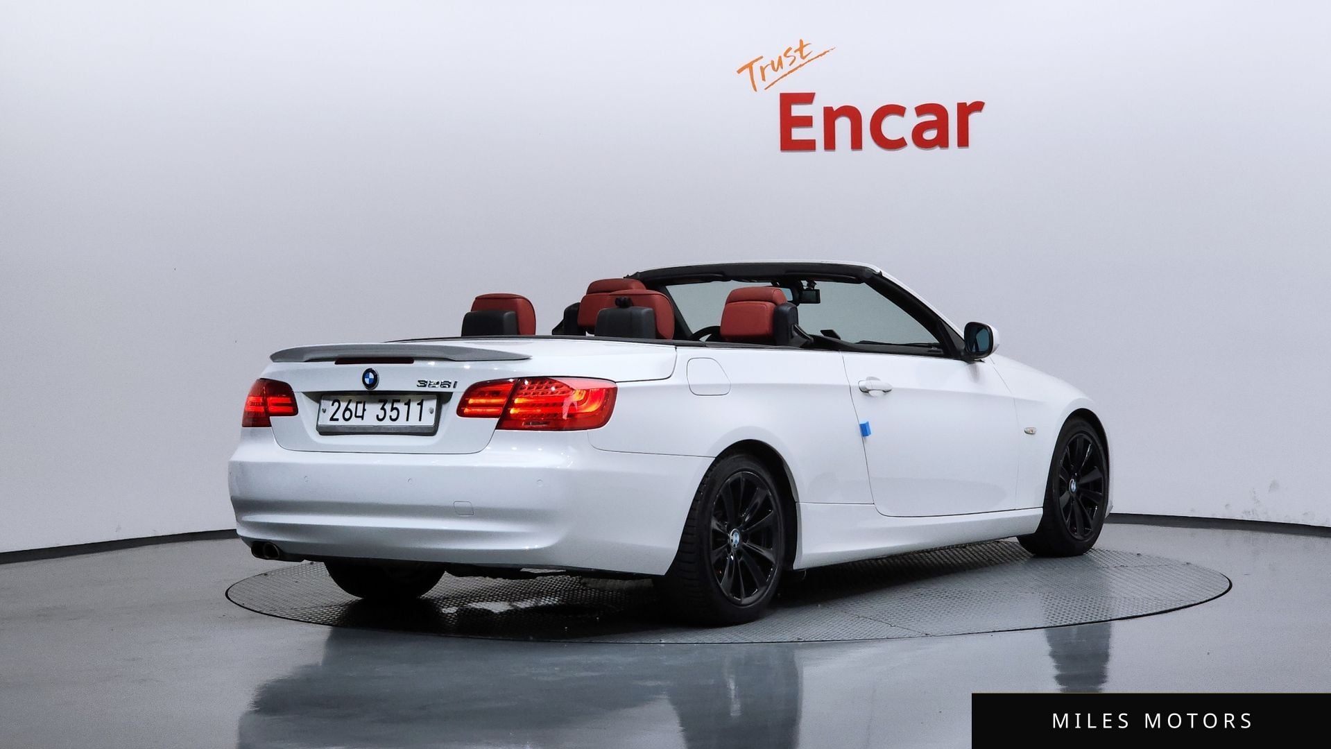 BMW 3 Series (E90) 2011 — миниатюра 2