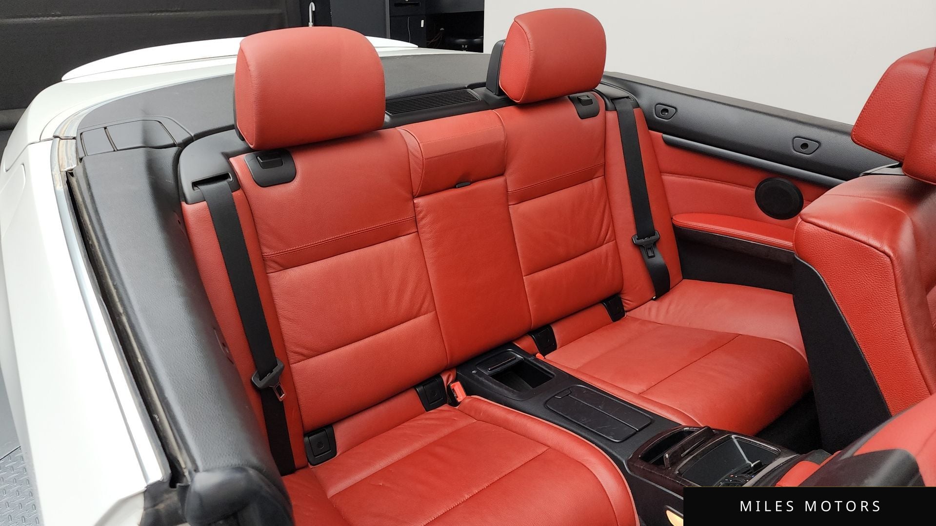 BMW 3 Series (E90) 2011 — миниатюра 11
