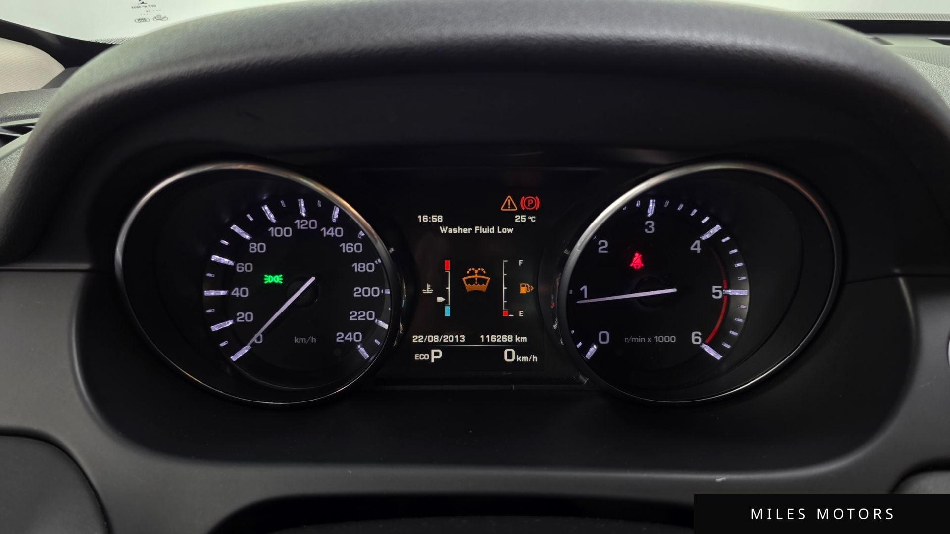 Land Rover Discovery Sport 2015 — миниатюра 8