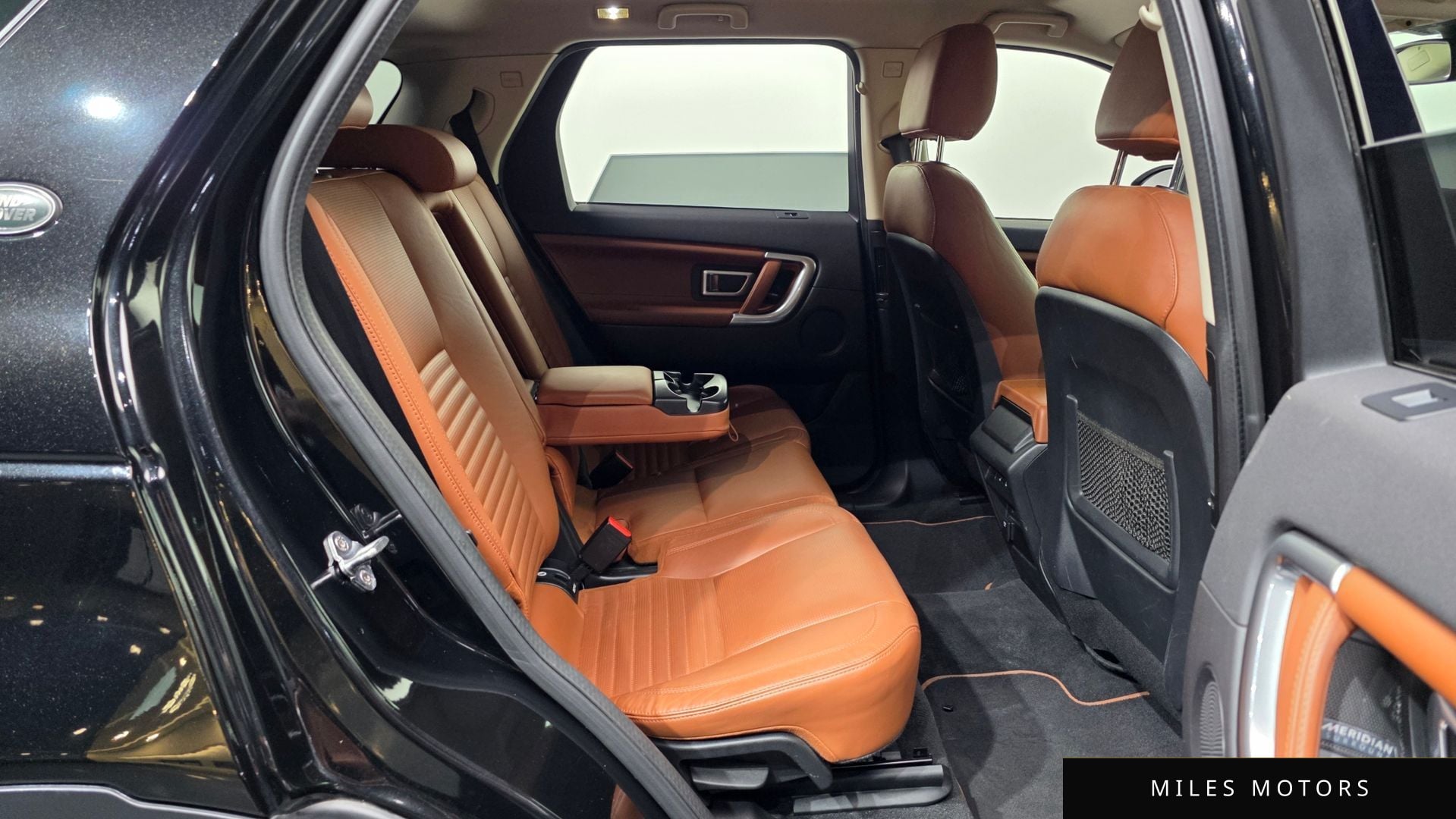Land Rover Discovery Sport 2015 — миниатюра 12
