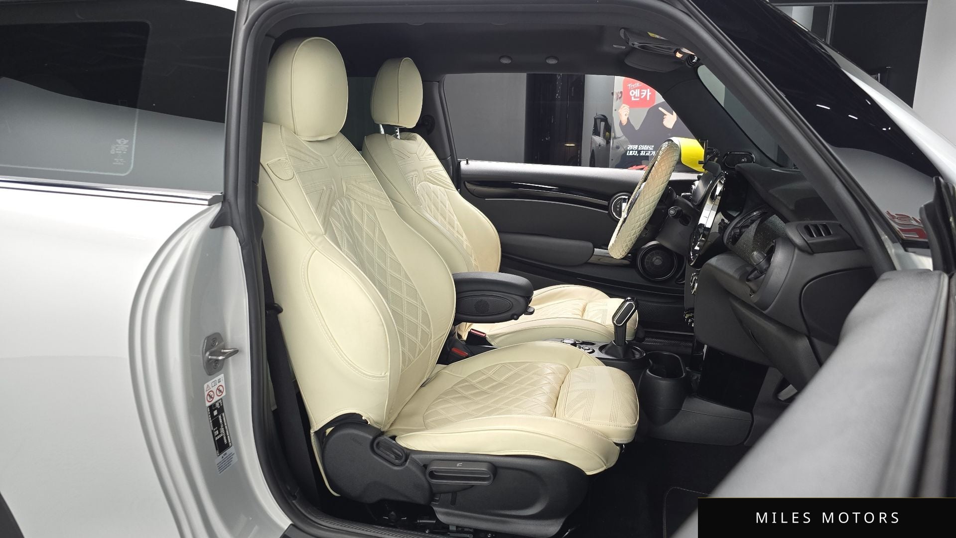 MINI Cooper 2023 — миниатюра 11