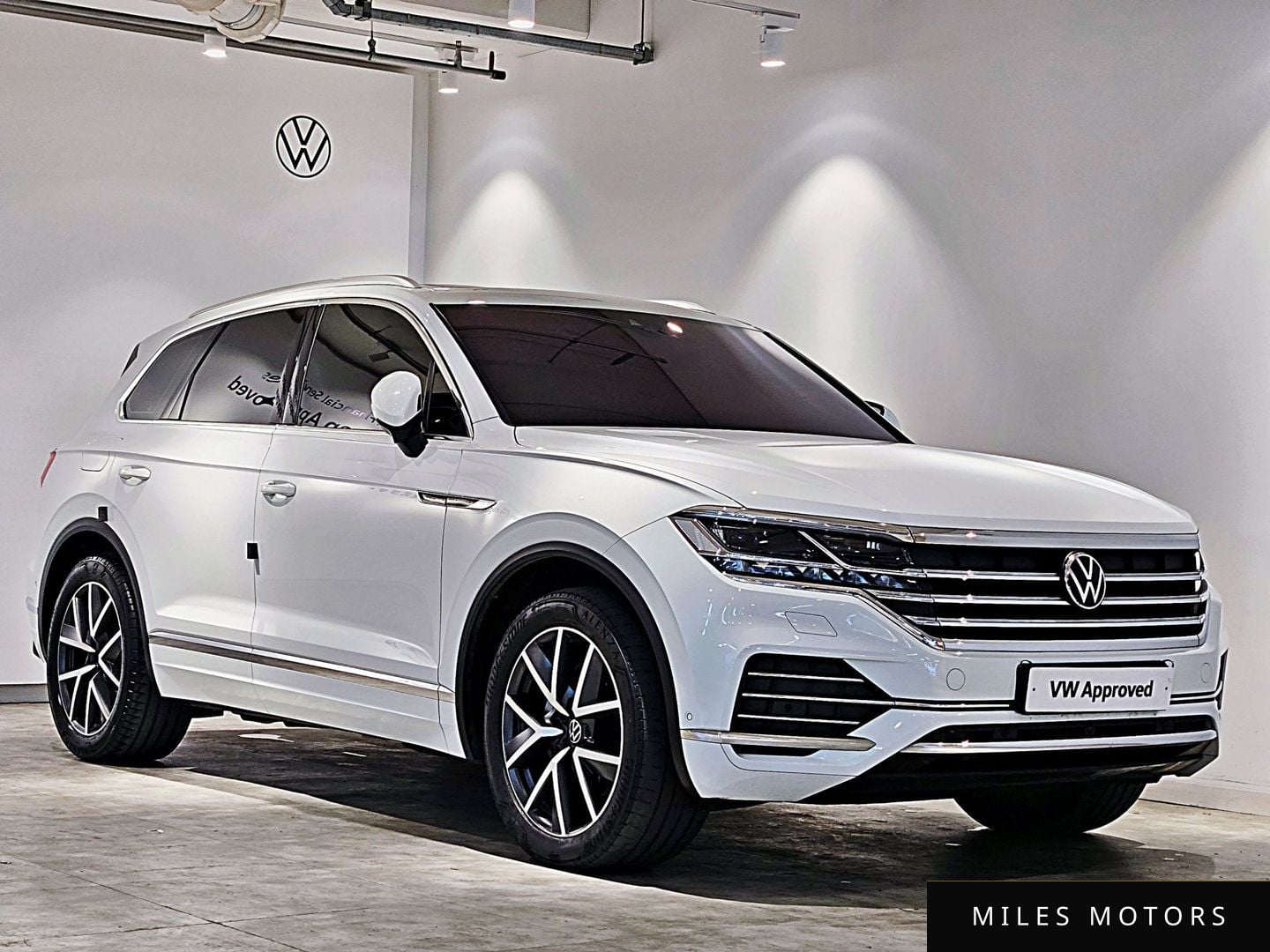 Volkswagen Touareg 2023 — фото 1 из 12