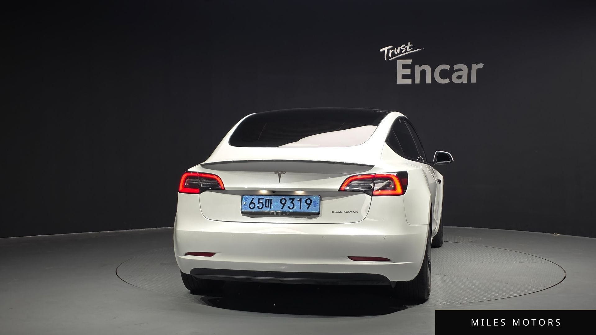 Tesla Model 3 2021 — миниатюра 4