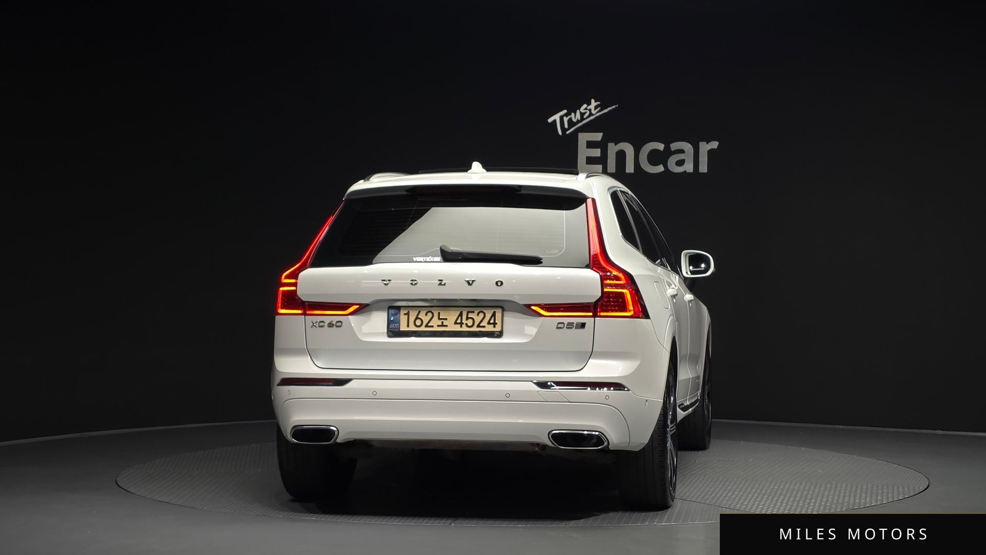 Volvo XC60 2019 — миниатюра 4
