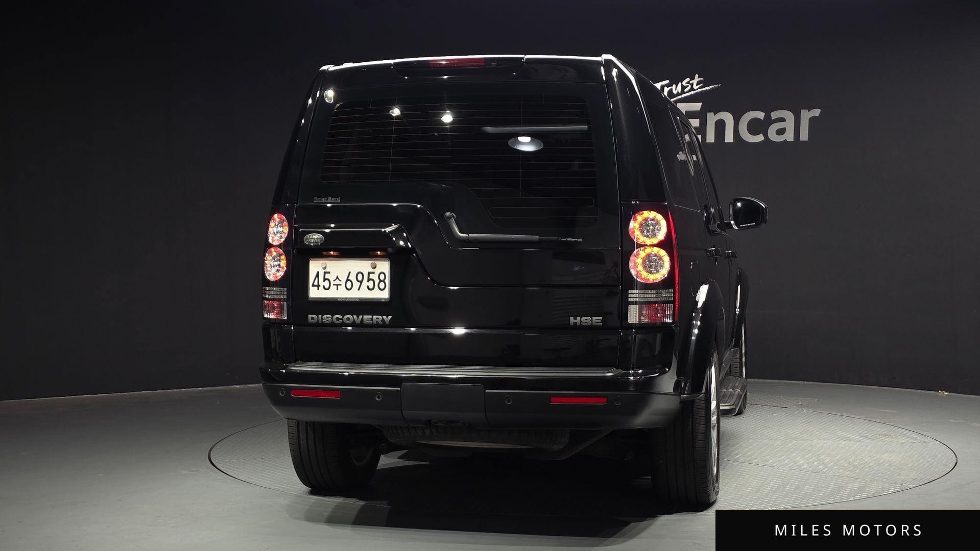 Land Rover Discovery 2015 — миниатюра 4