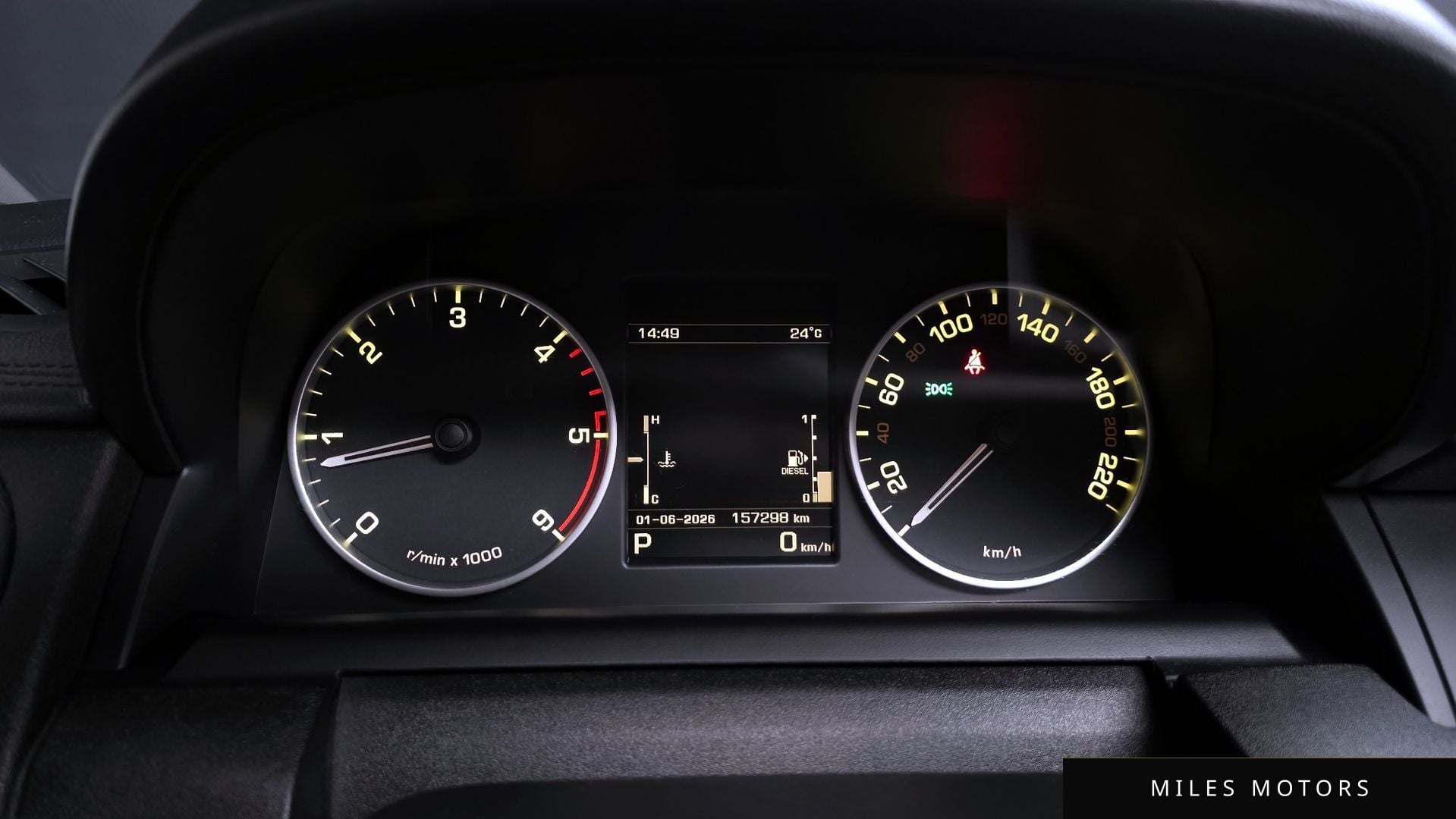 Land Rover Discovery 2015 — миниатюра 8