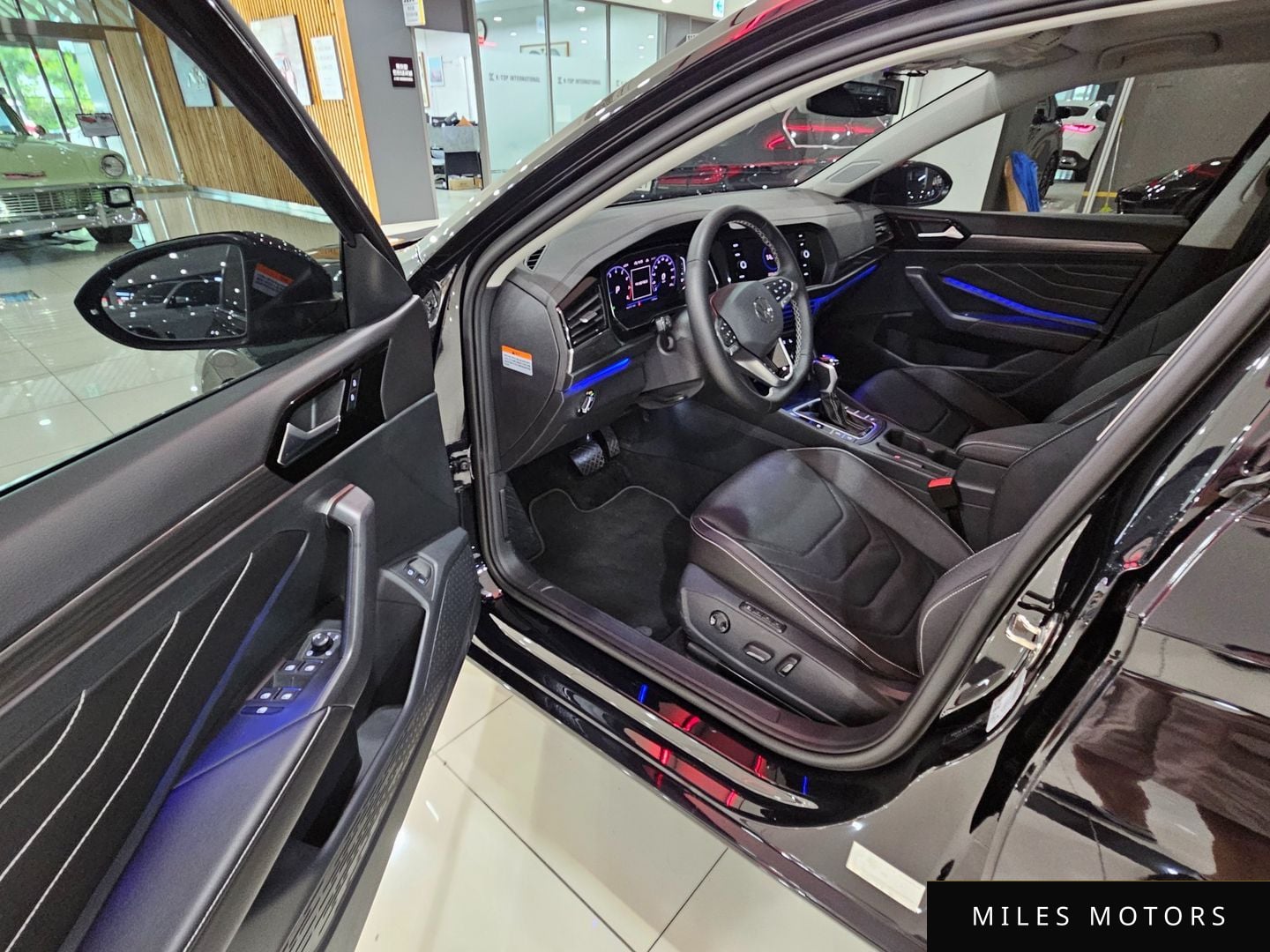 Volkswagen Jetta 2023 — миниатюра 10