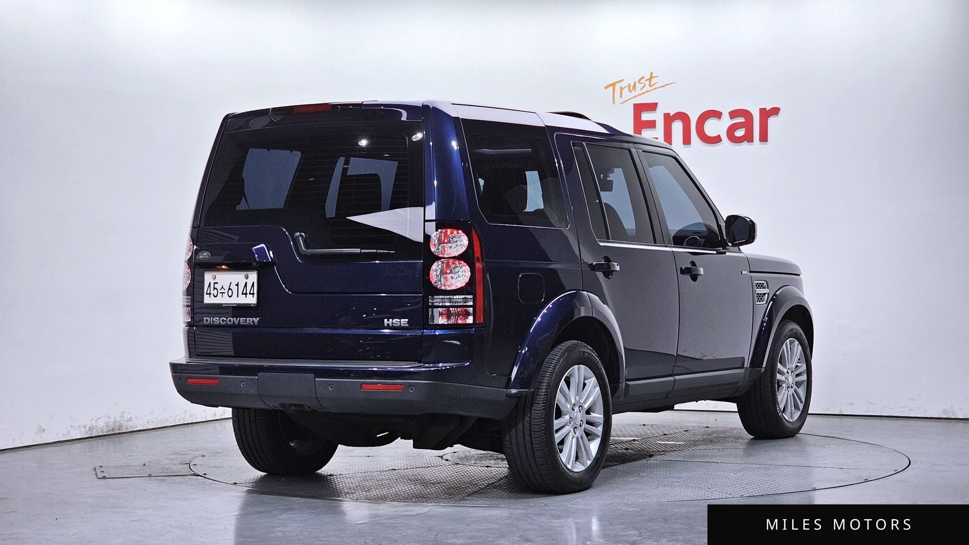 Land Rover Discovery 2014 — миниатюра 2