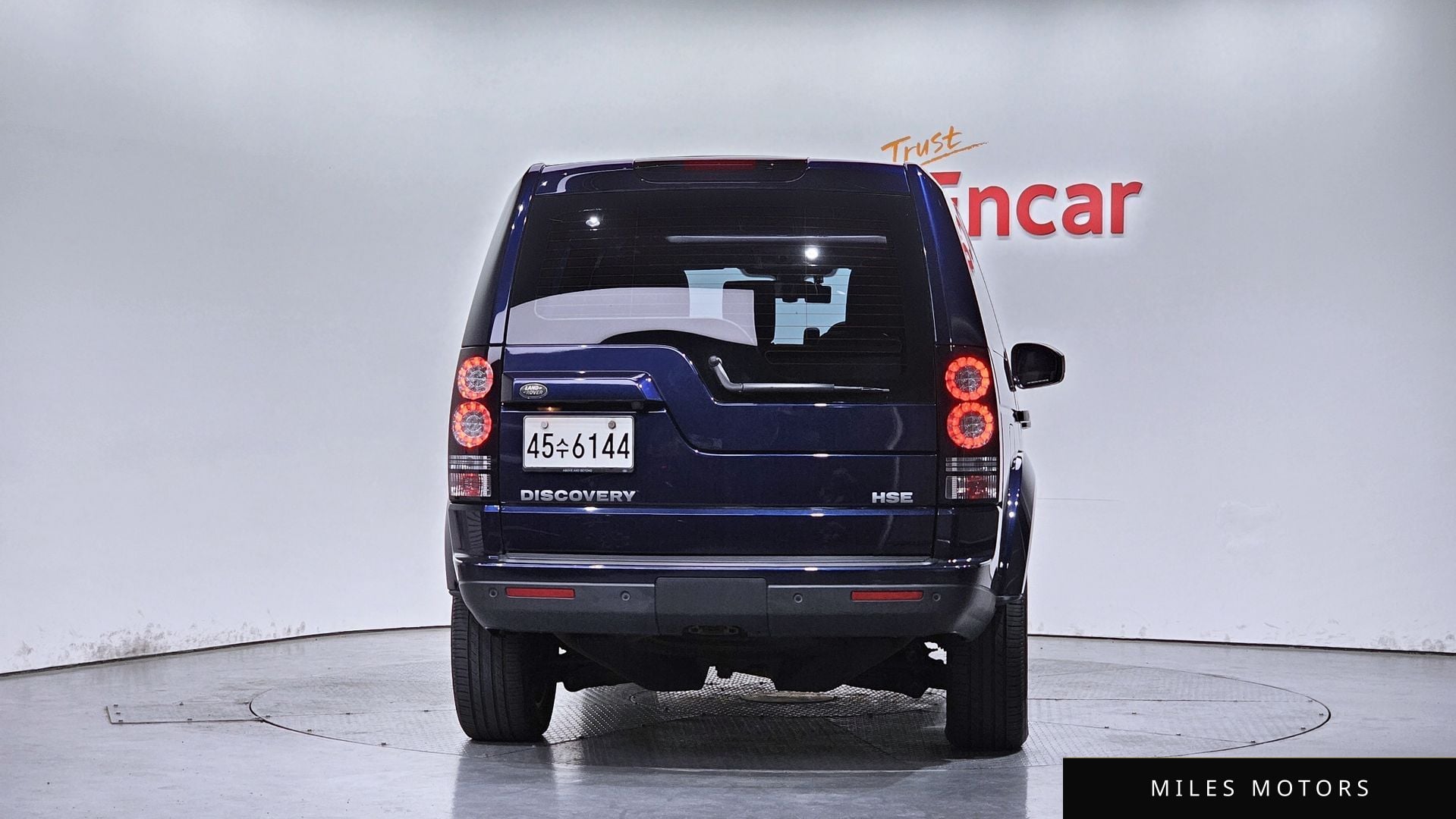 Land Rover Discovery 2014 — миниатюра 4