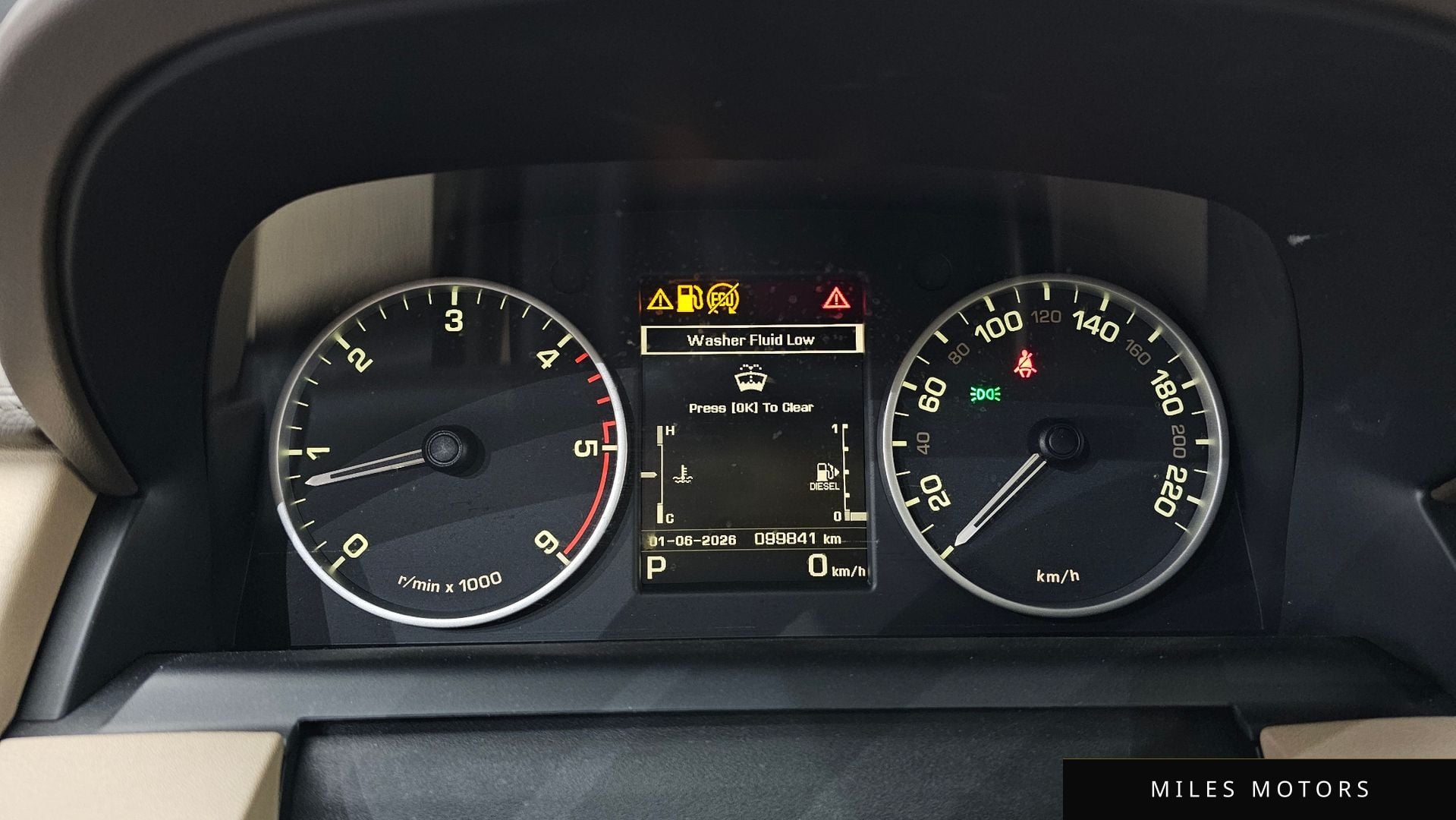Land Rover Discovery 2014 — миниатюра 8