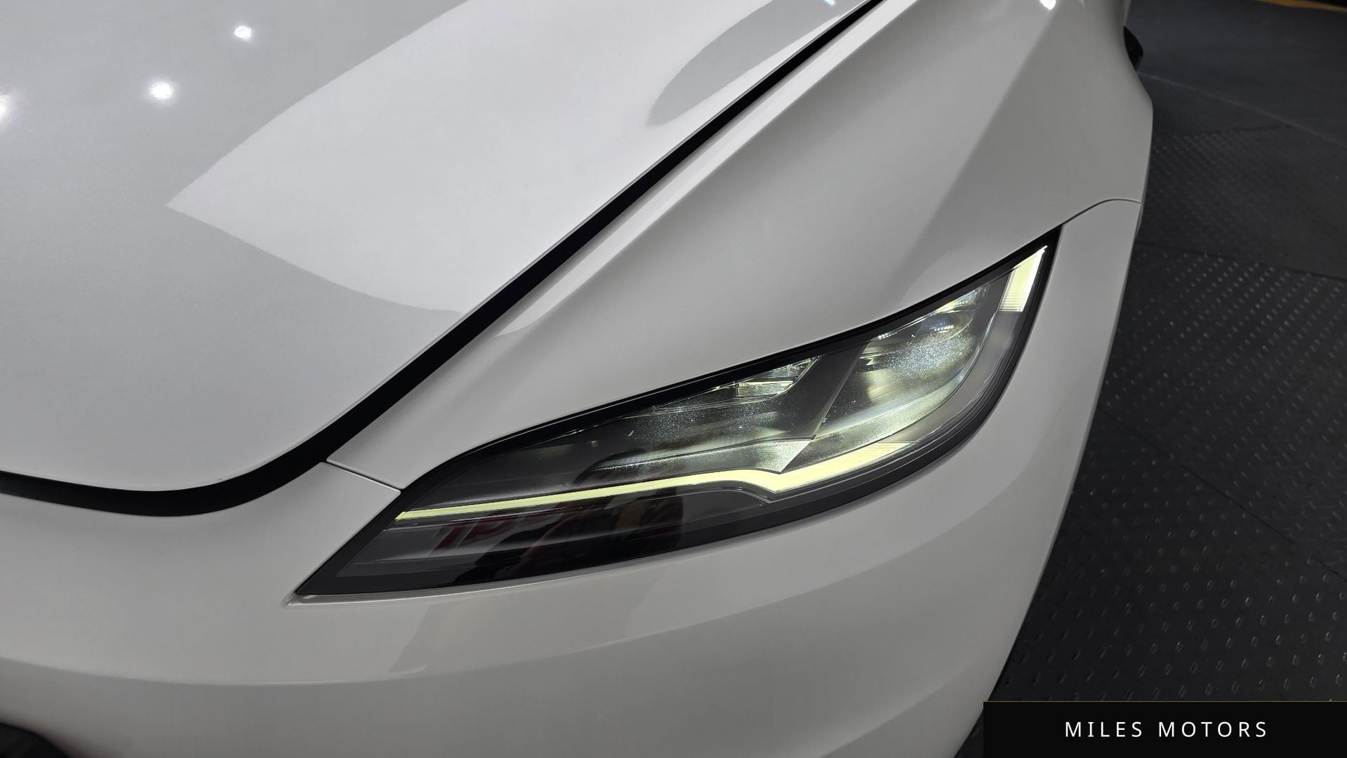 Tesla Model 3 2024 — миниатюра 7