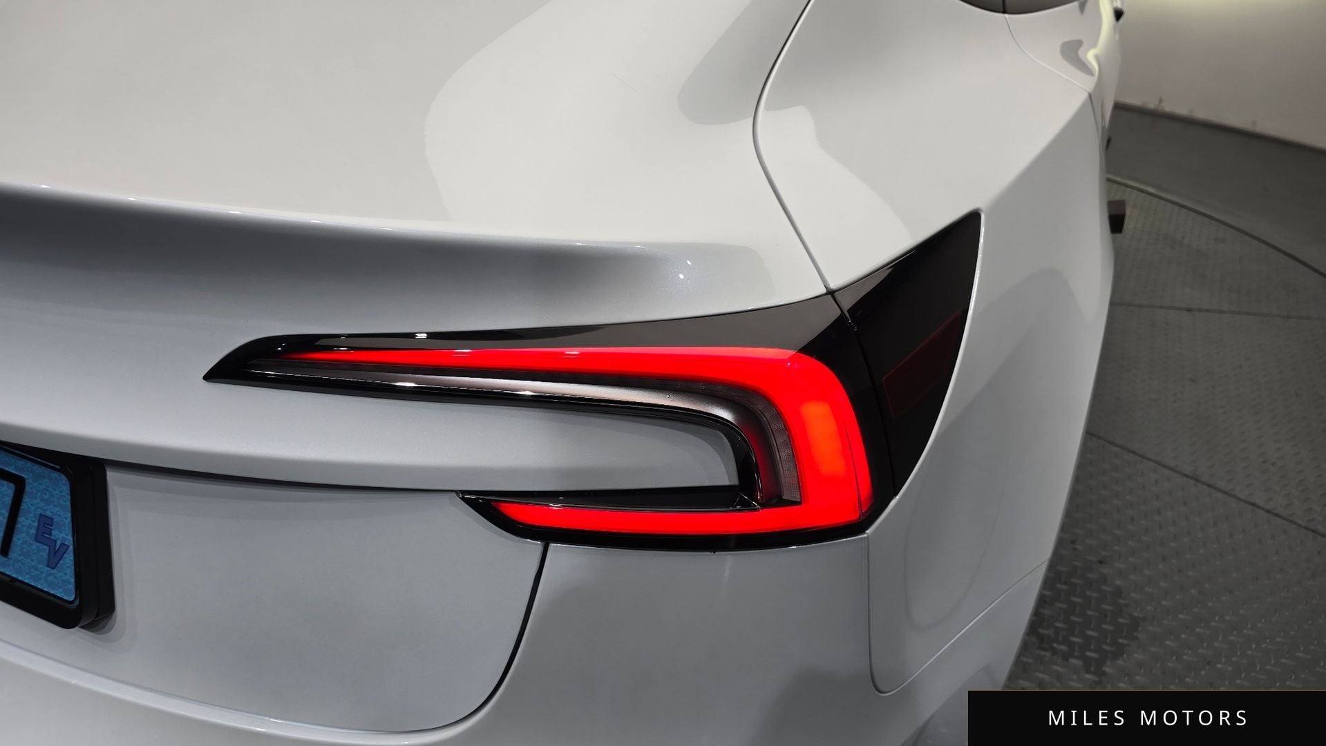 Tesla Model 3 2024 — миниатюра 8