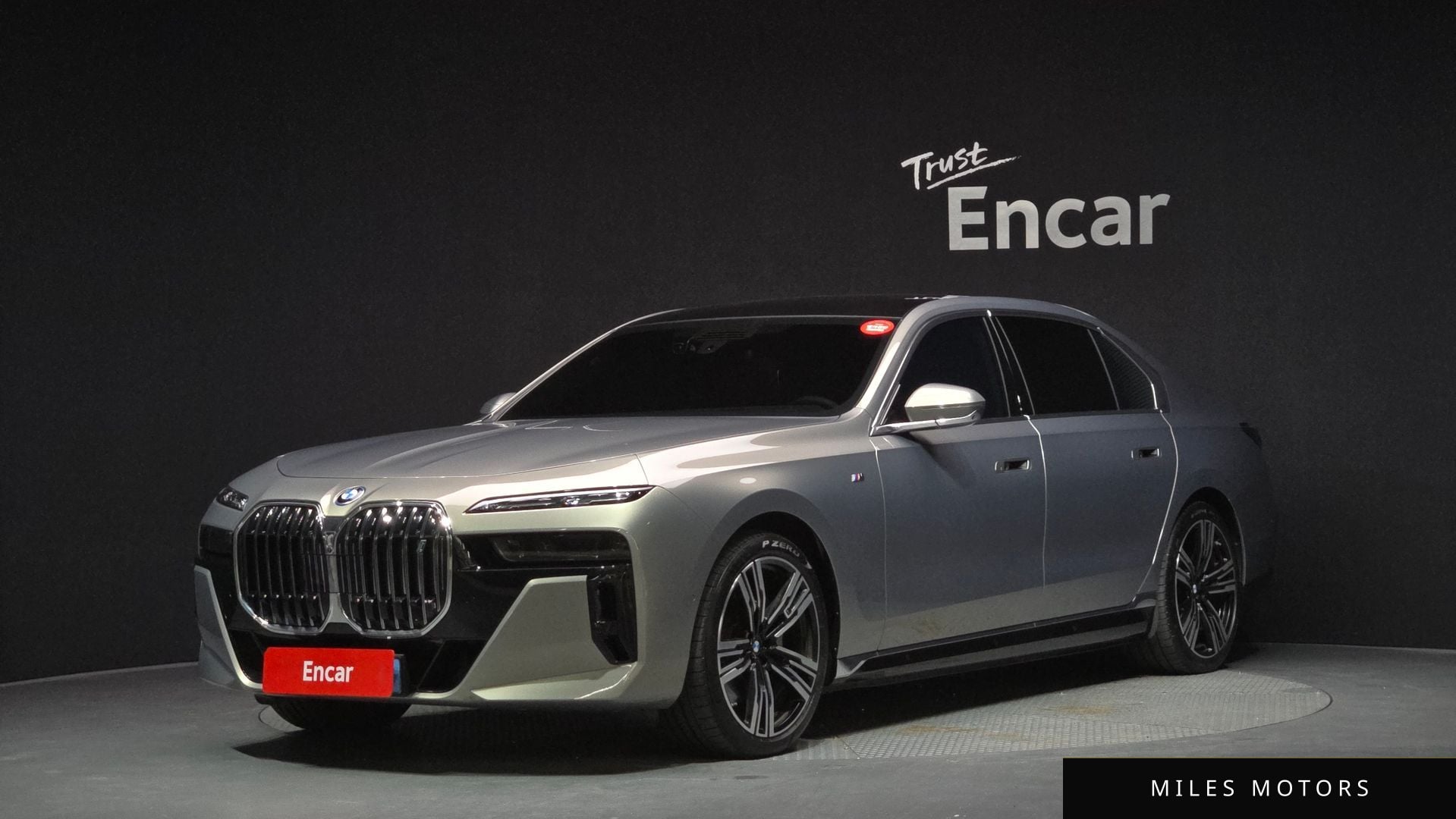 BMW i7 (G70) 2023