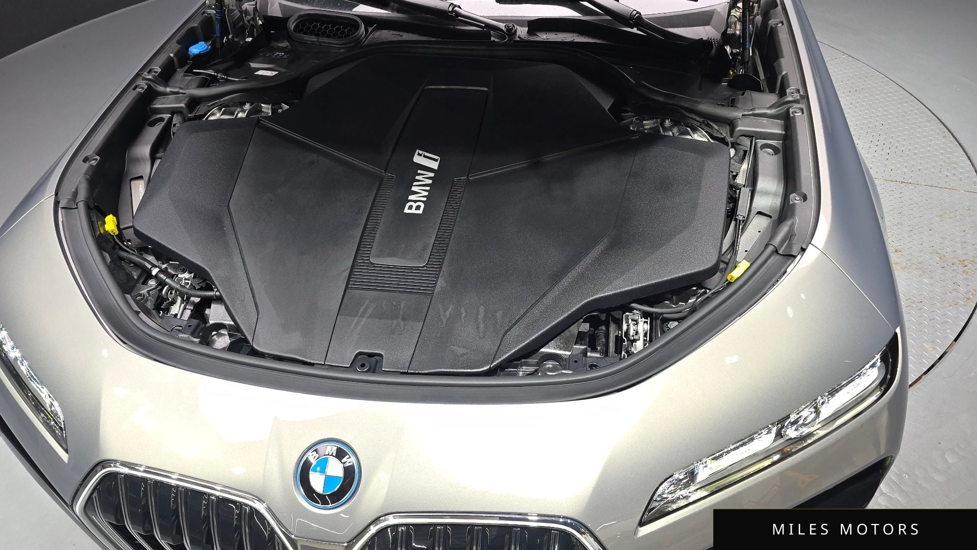 BMW i7 (G70) 2023 — миниатюра 6