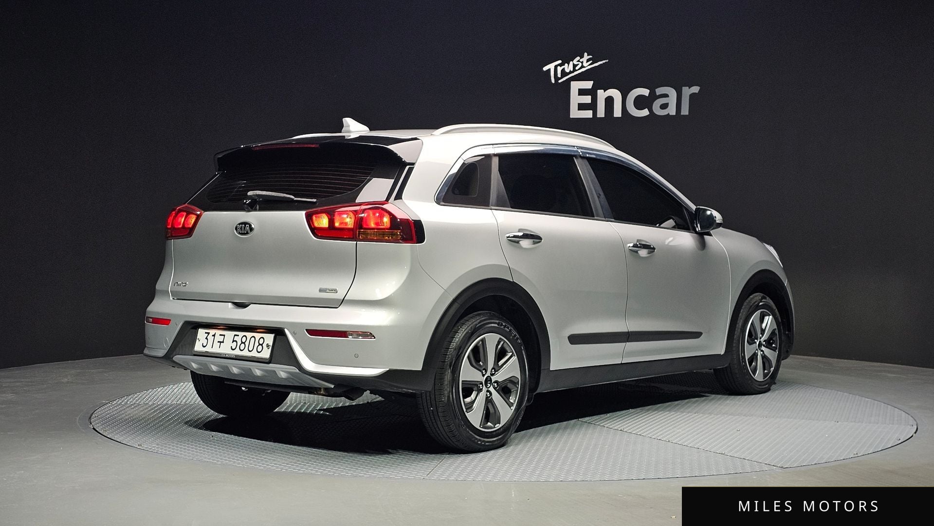 Kia Niro 2018 — миниатюра 2