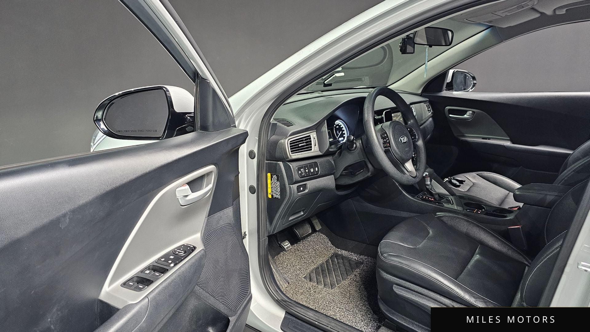 Kia Niro 2018 — миниатюра 11