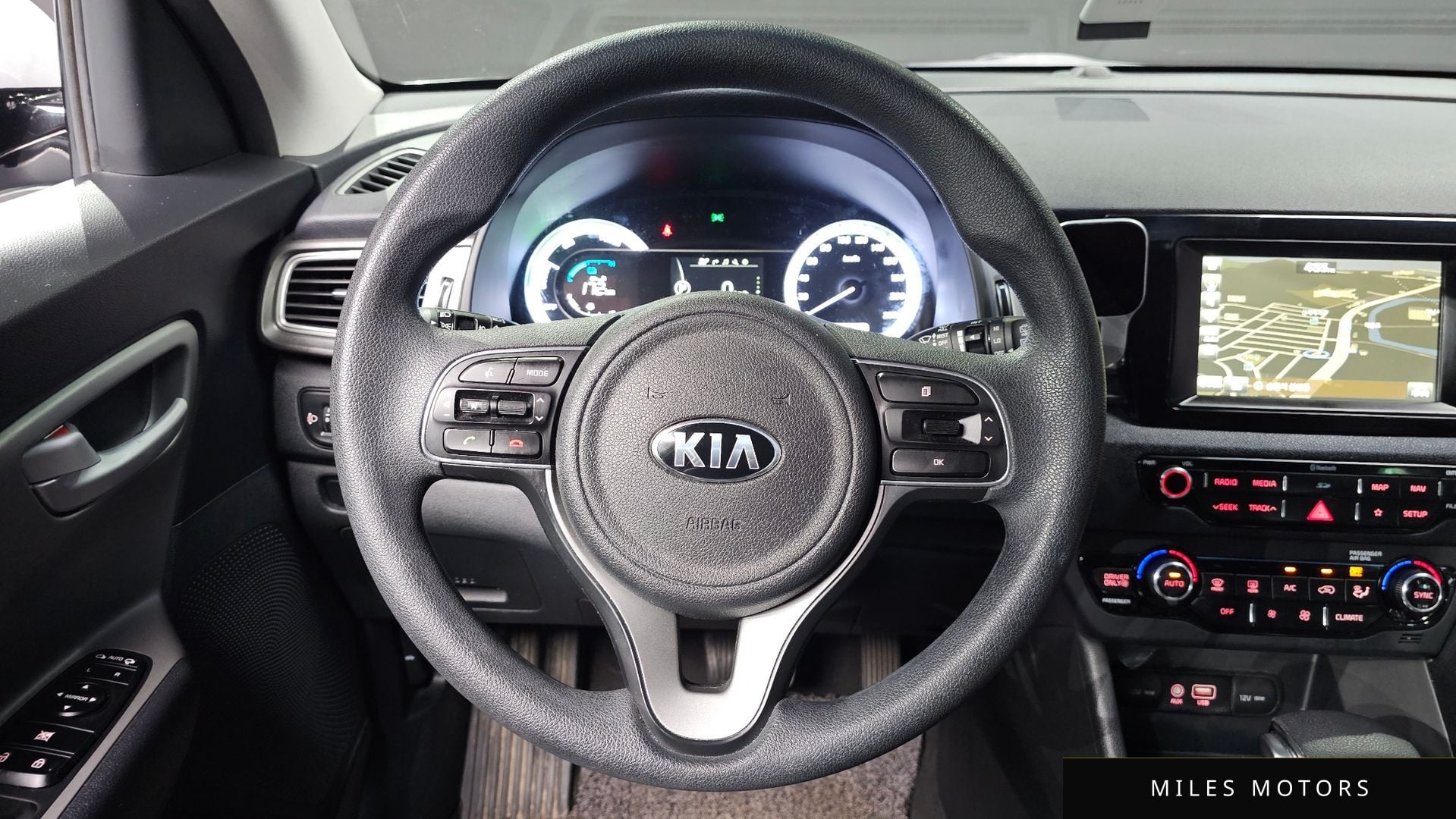Kia Niro 2018 — миниатюра 12