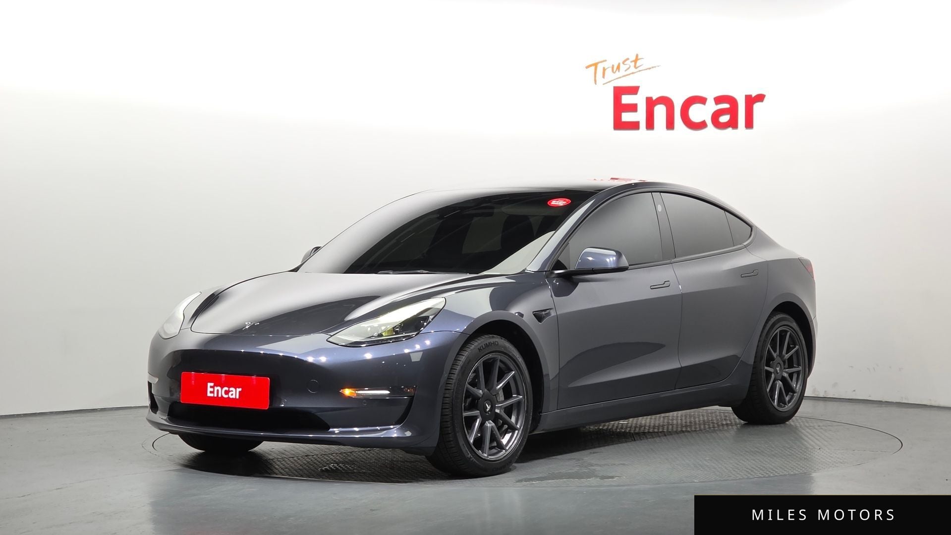 Tesla Model 3 2022 — фото 1 из 12