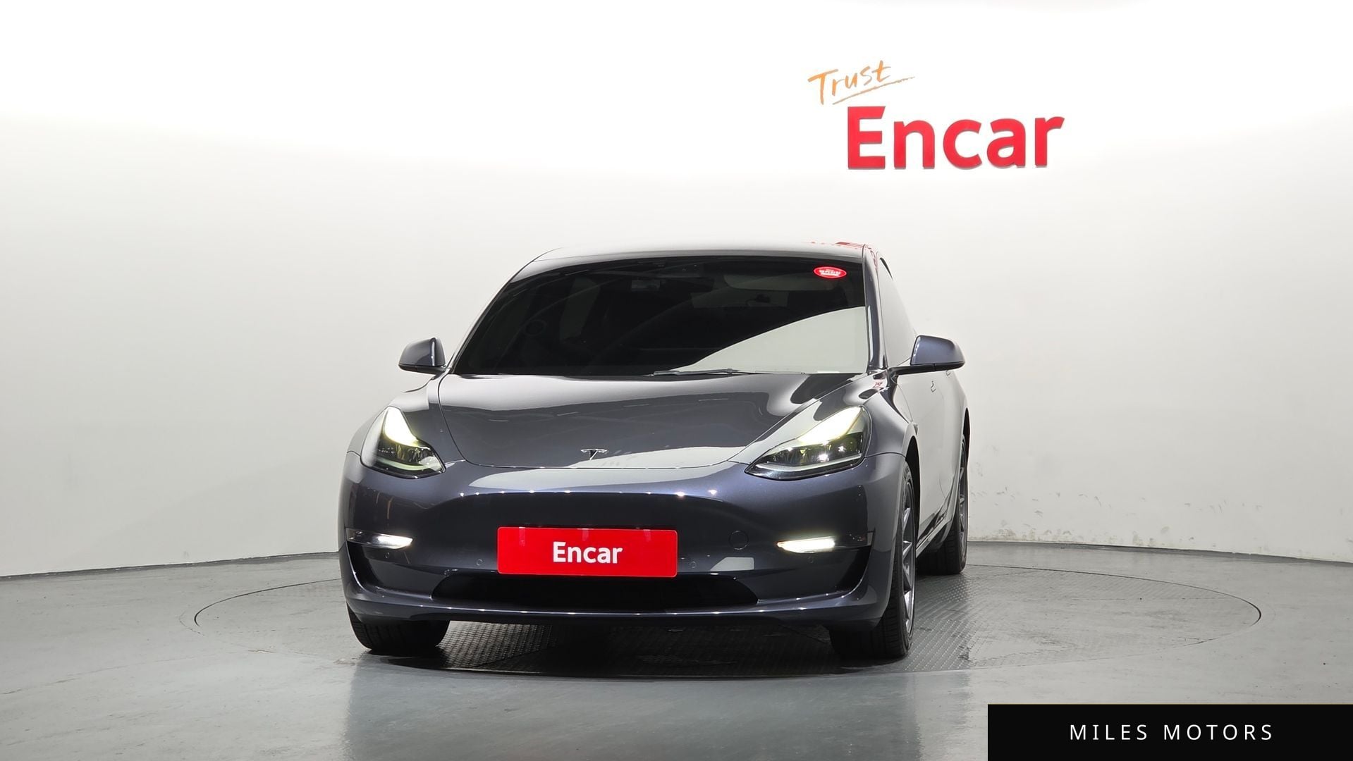 Tesla Model 3 2022 — миниатюра 3