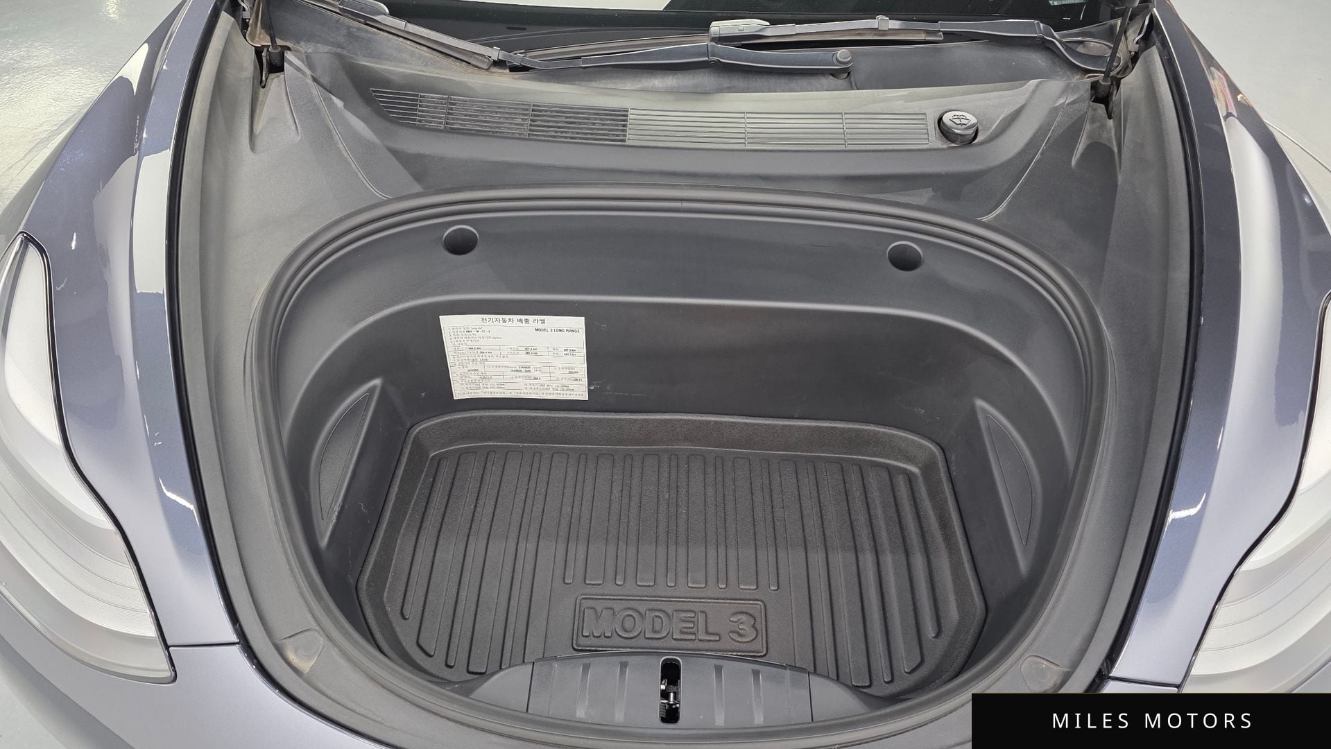 Tesla Model 3 2022 — миниатюра 6