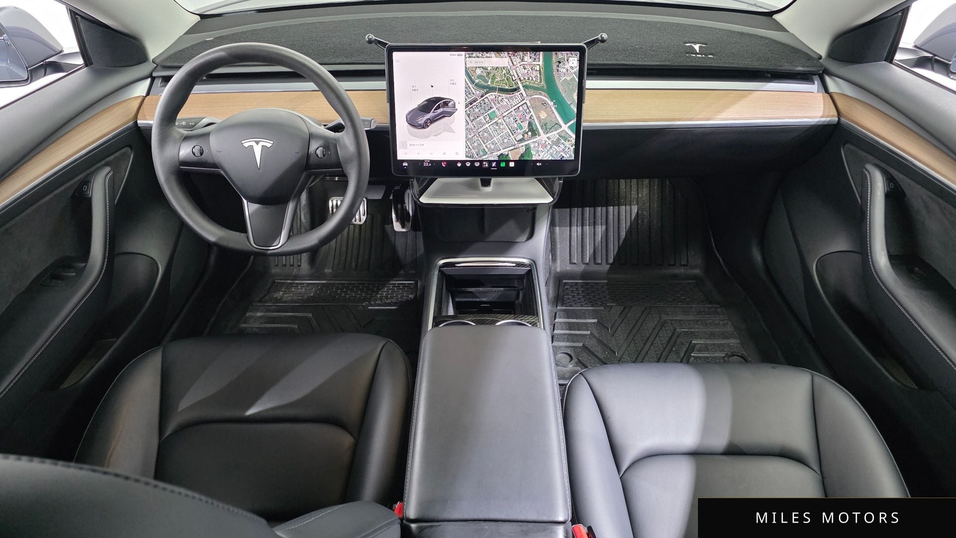 Tesla Model 3 2022 — миниатюра 8