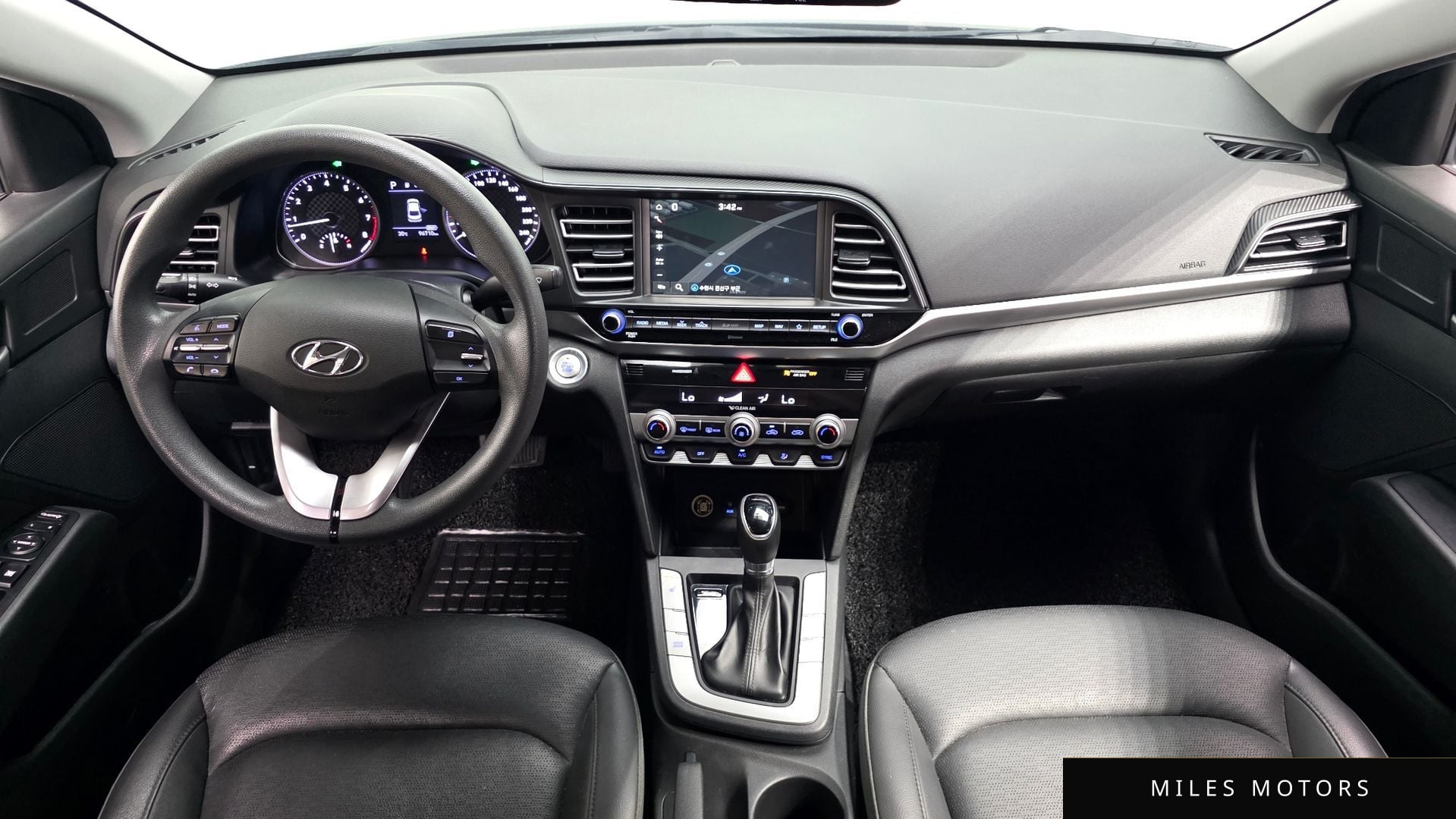 Hyundai AVANTE 2020 — миниатюра 9