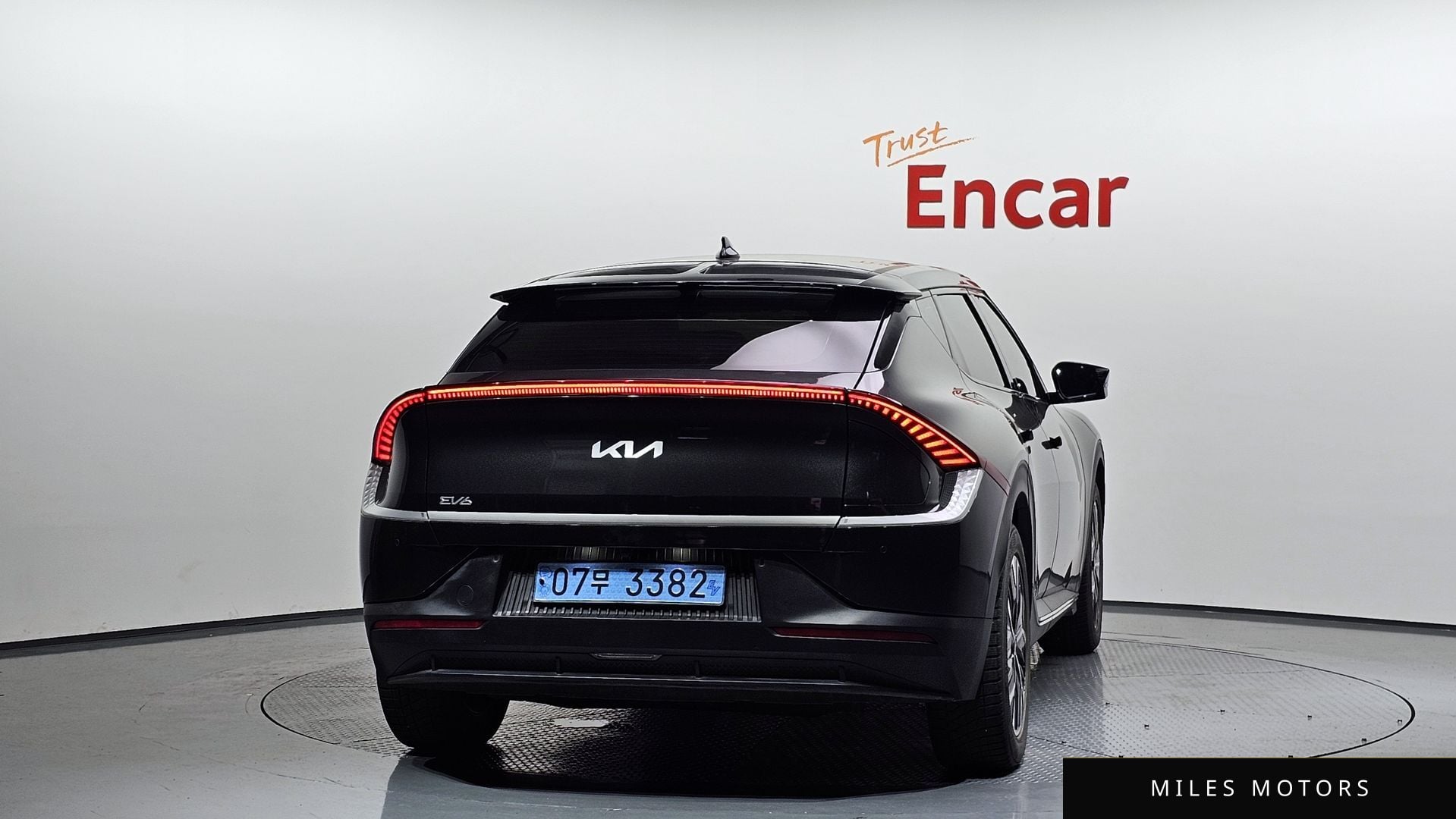 Kia EV6 2023 — миниатюра 4