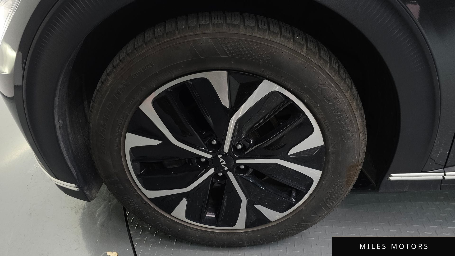 Kia EV6 2023 — миниатюра 5