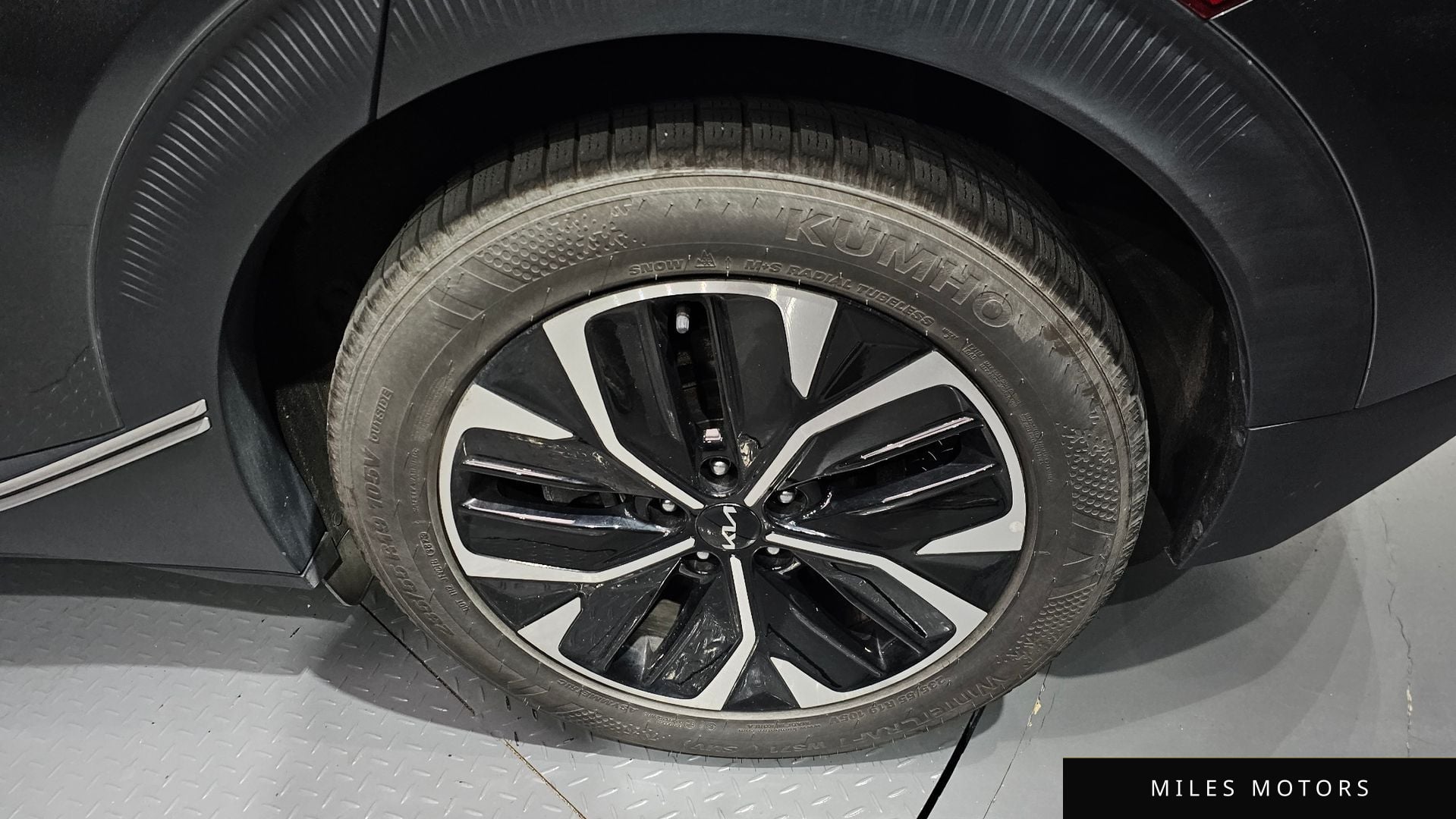 Kia EV6 2023 — миниатюра 7