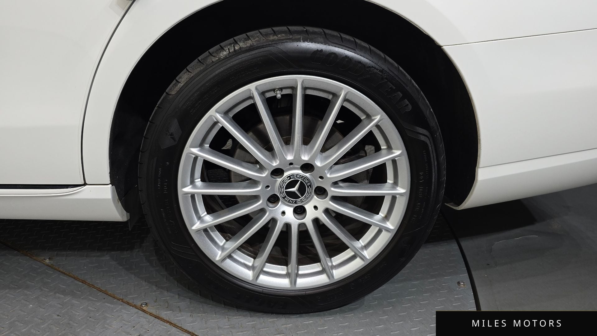 Mercedes-Benz E-Class W213 2022 — миниатюра 7
