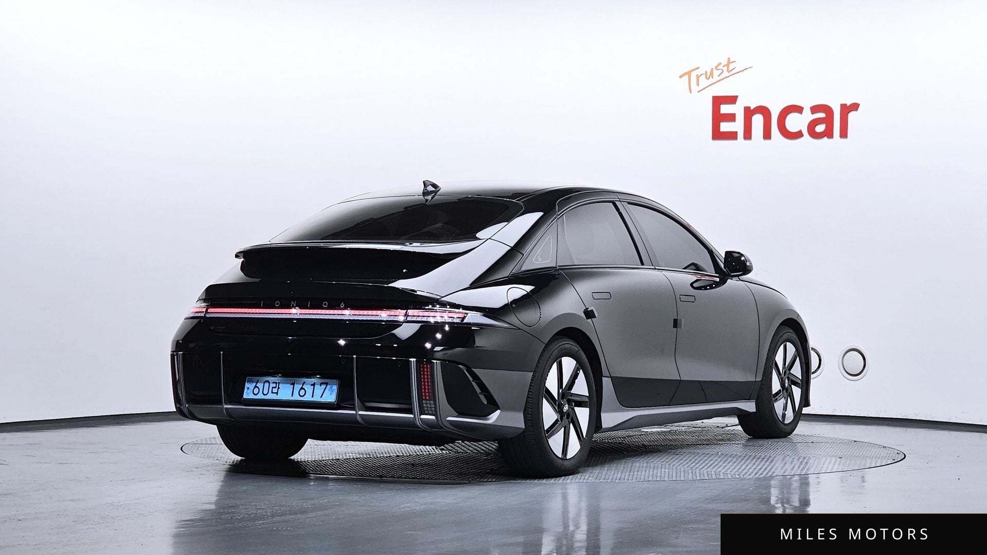 Hyundai Ioniq6 2023 — миниатюра 2