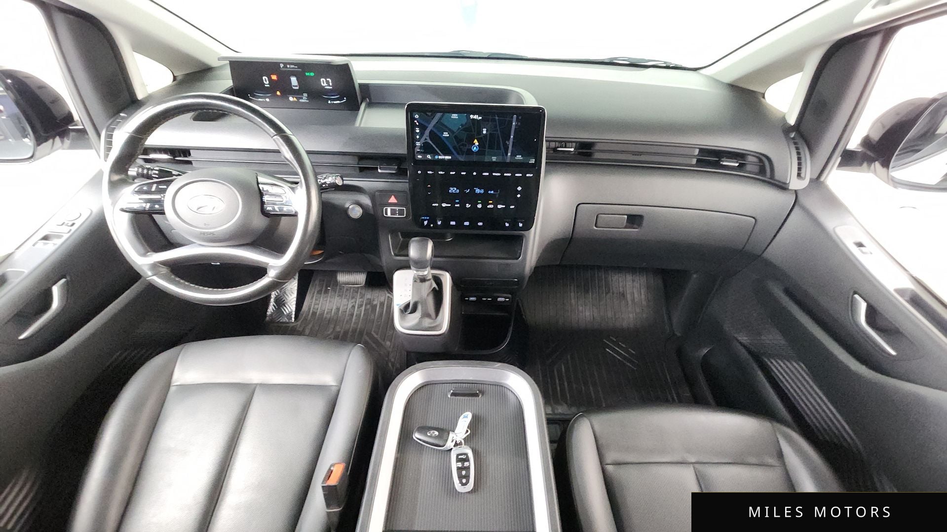 Hyundai Staria 2023 — миниатюра 10