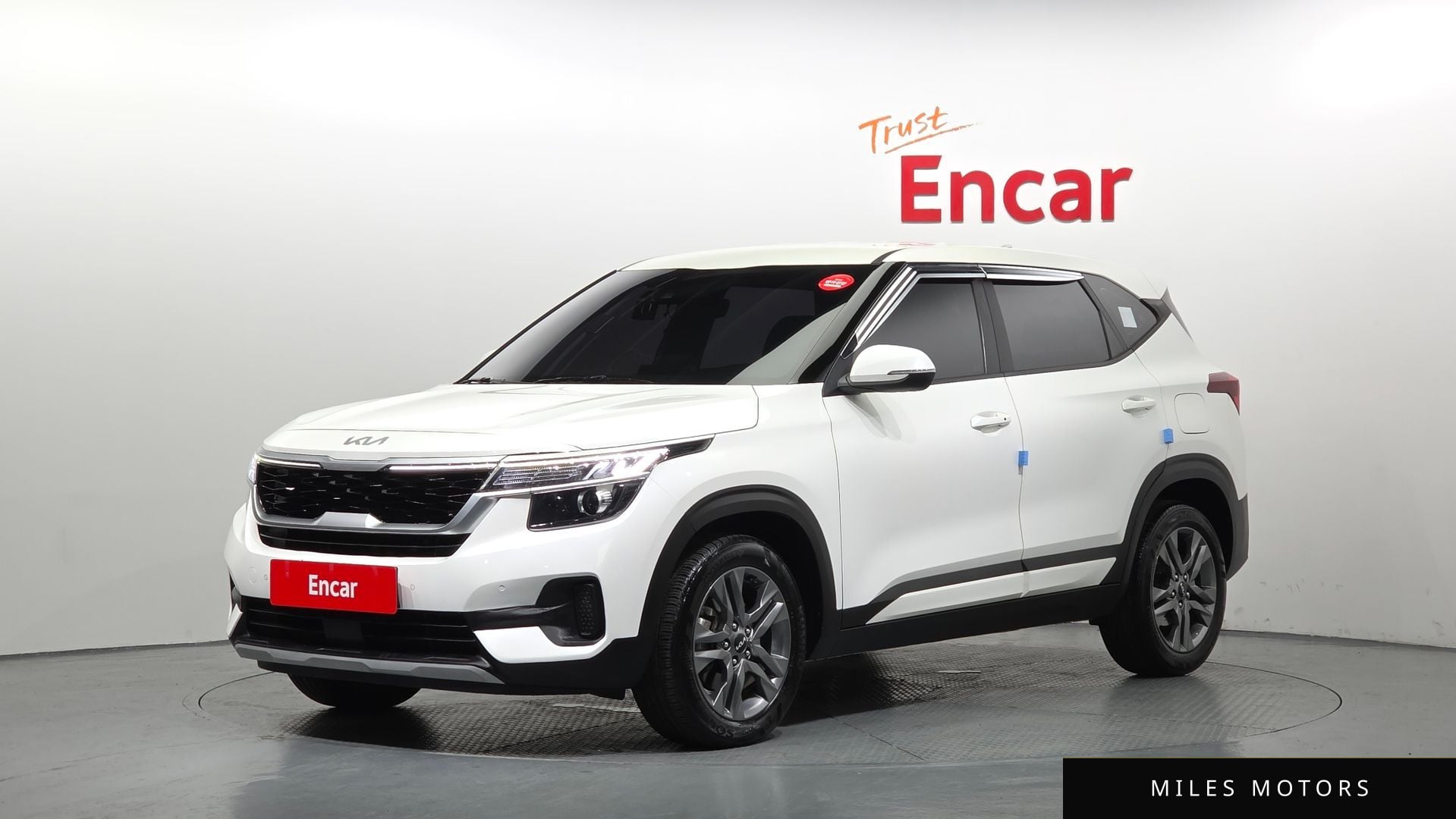 Kia Seltos 2023 — фото 1 из 12