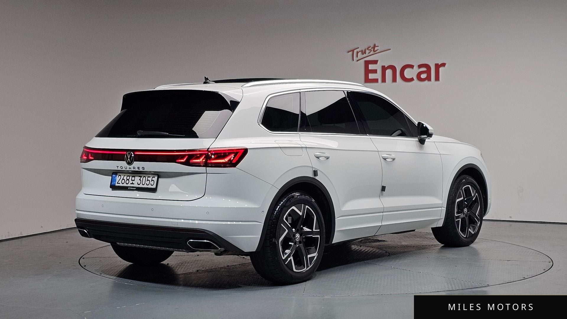 Volkswagen Touareg 2024 — фото 1 из 12