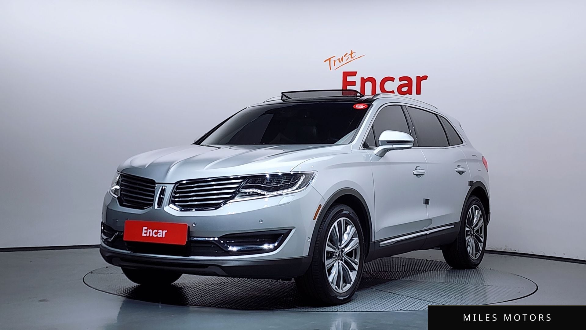 Lincoln MKX 2017 — фото 1 из 12
