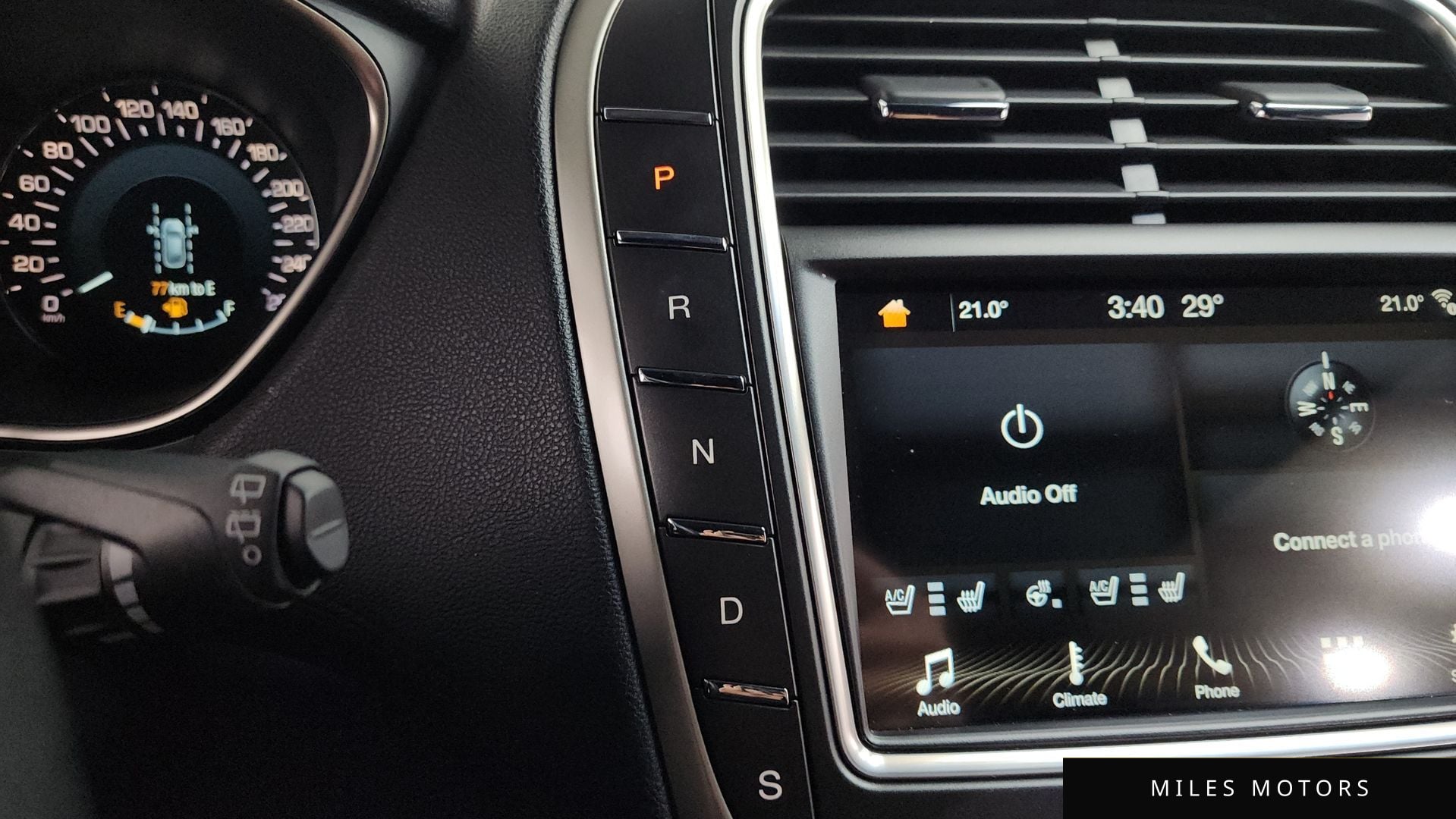 Lincoln MKX 2017 — миниатюра 9