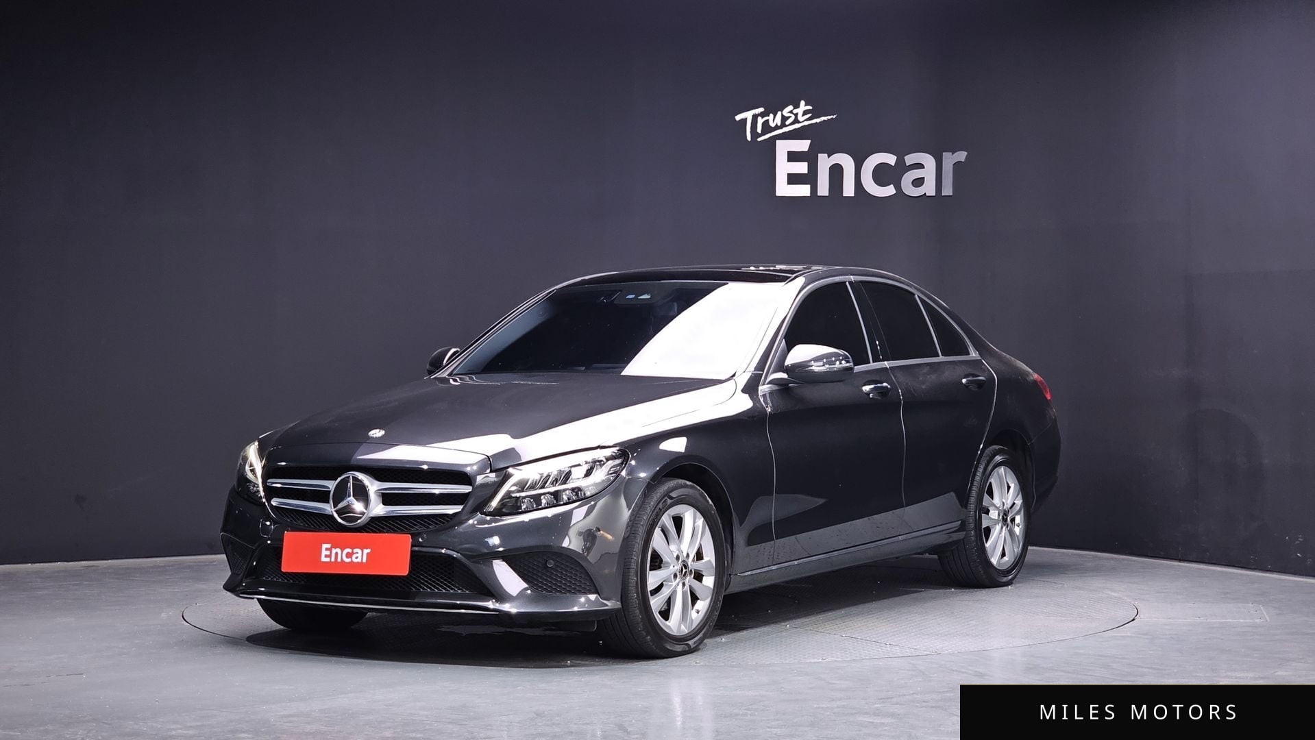 Mercedes-Benz C-Class W205 2020 — фото 1 из 12