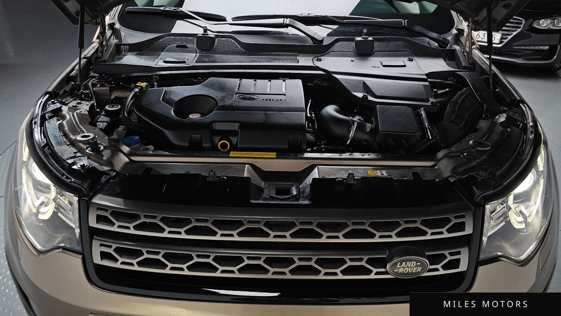 Land Rover Discovery Sport 2017 — миниатюра 5
