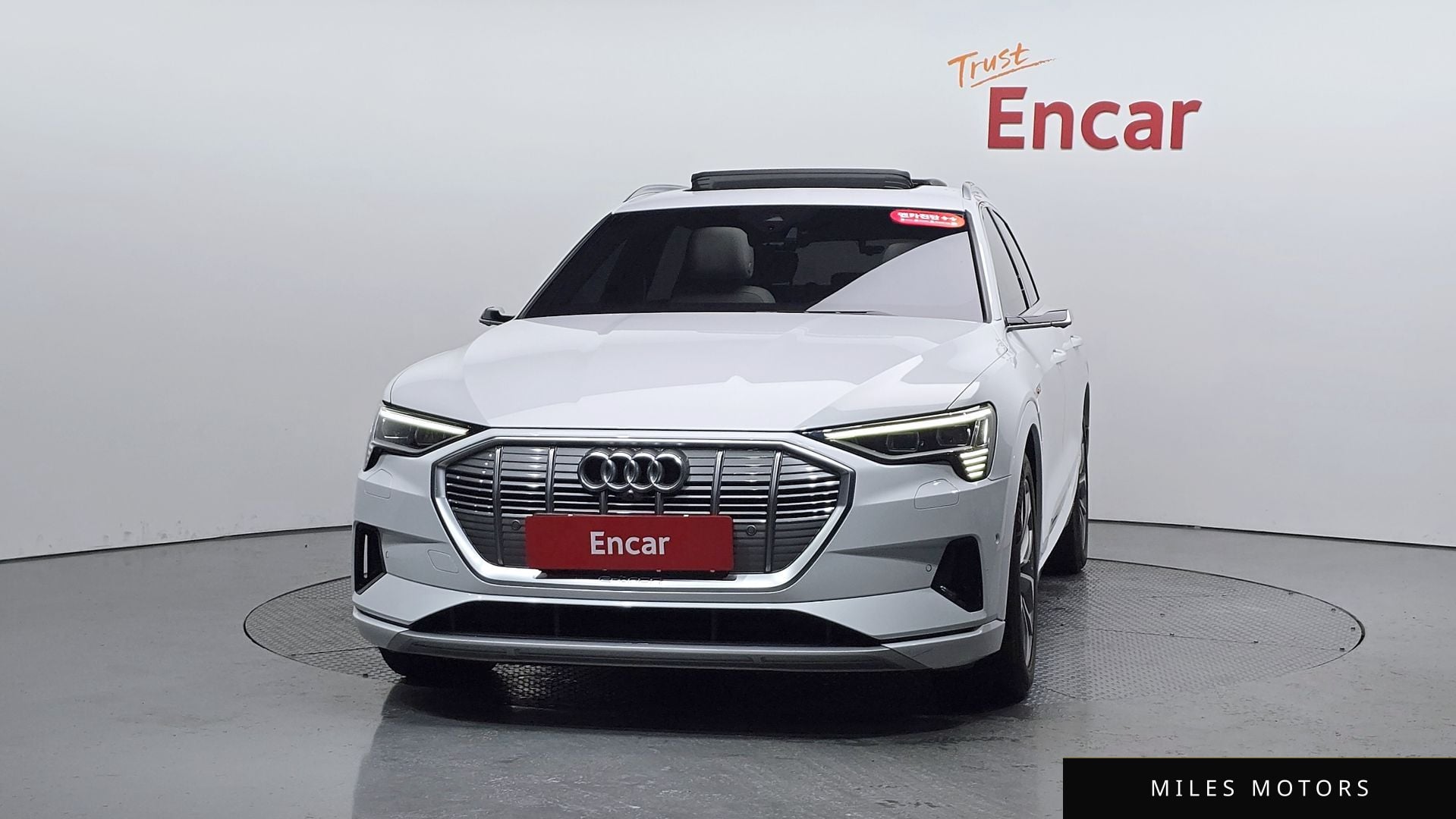 Audi e-tron 2022 — миниатюра 2
