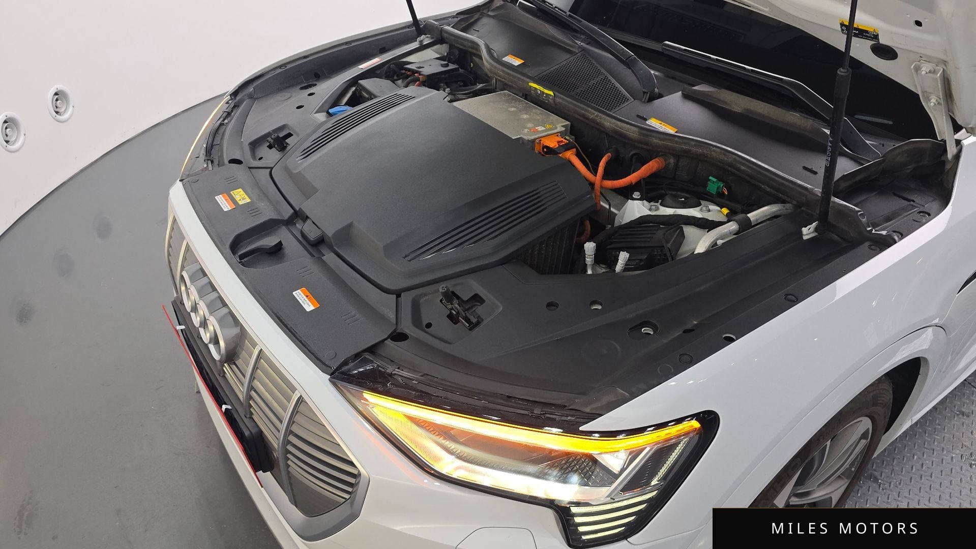 Audi e-tron 2022 — миниатюра 5