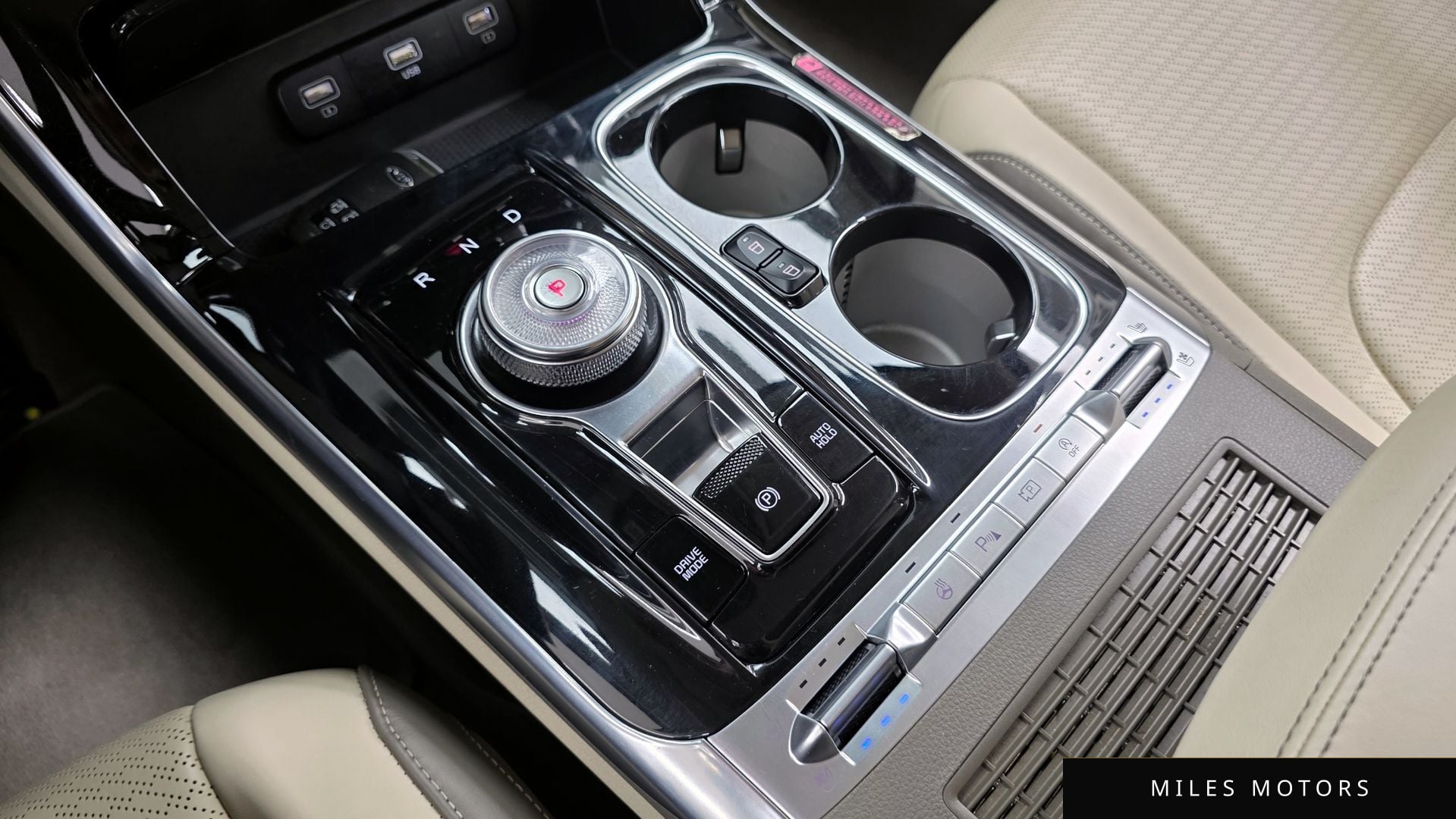 Kia Carnival 2021 — миниатюра 12
