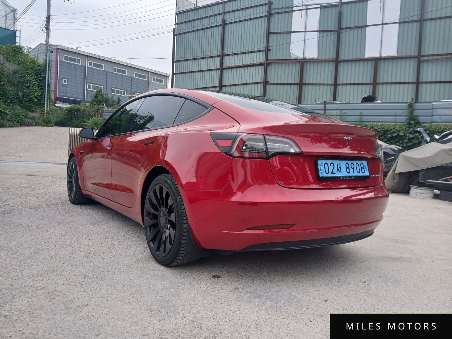 Tesla Model 3 2020 — миниатюра 3