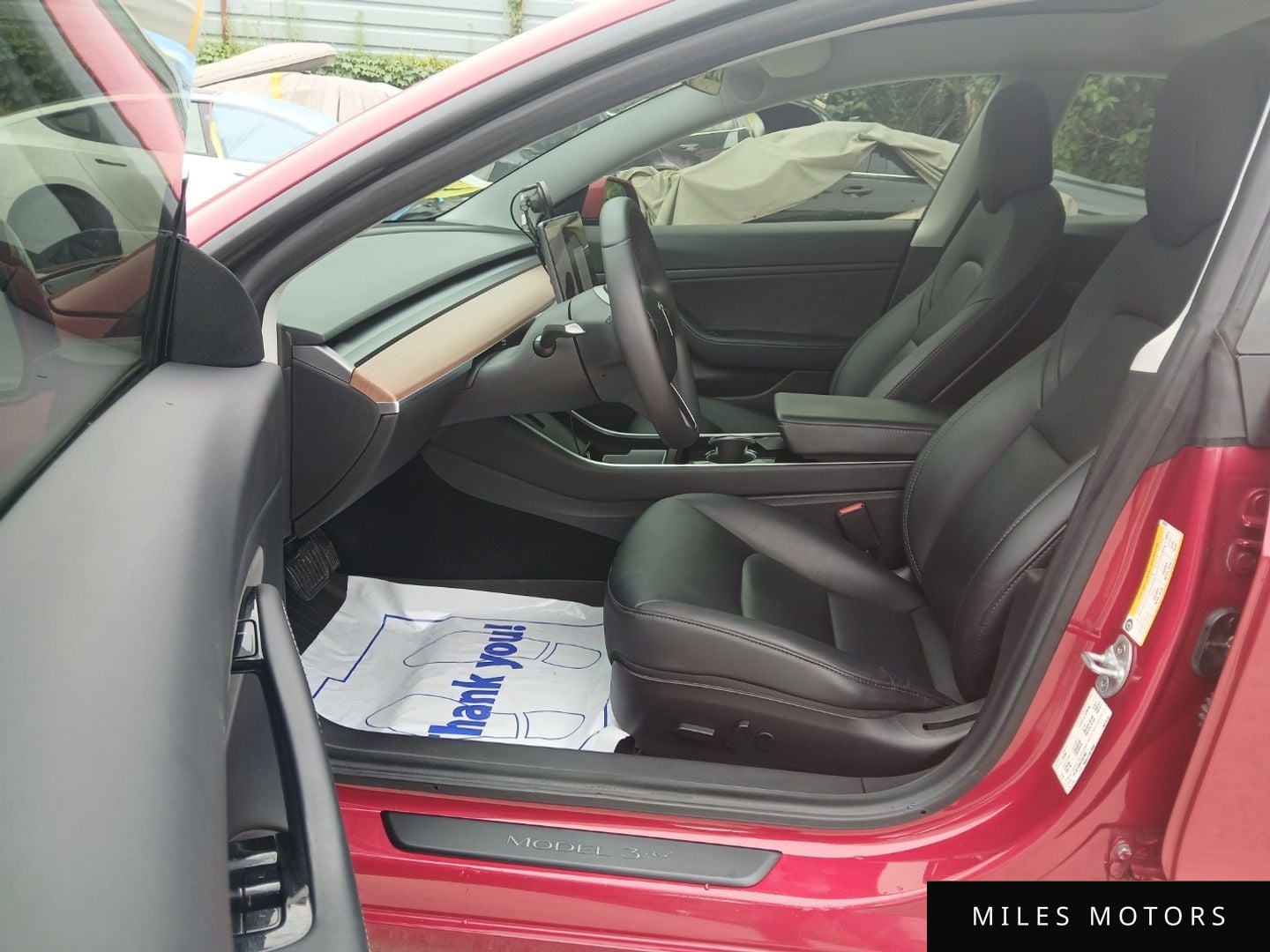 Tesla Model 3 2020 — миниатюра 8